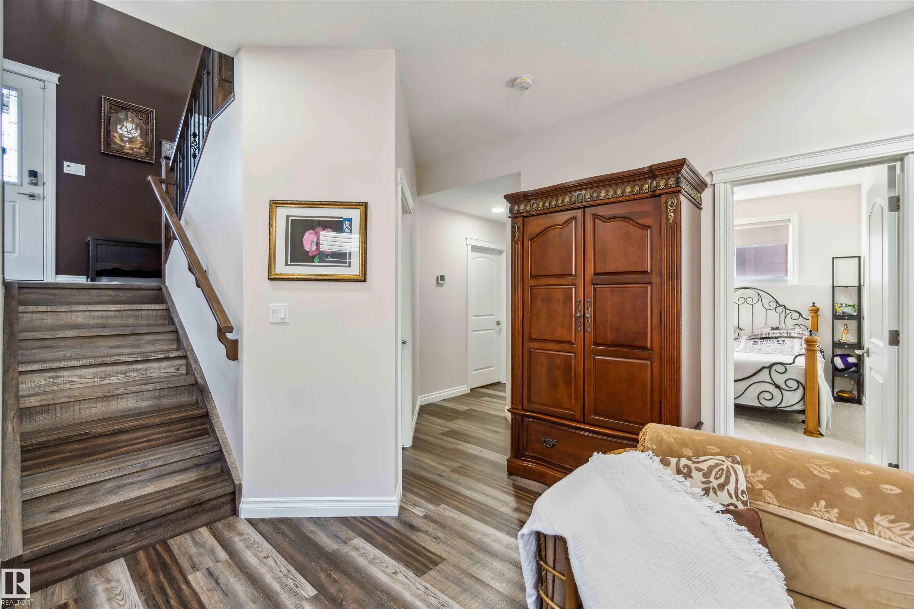 71 RATELLE Circle