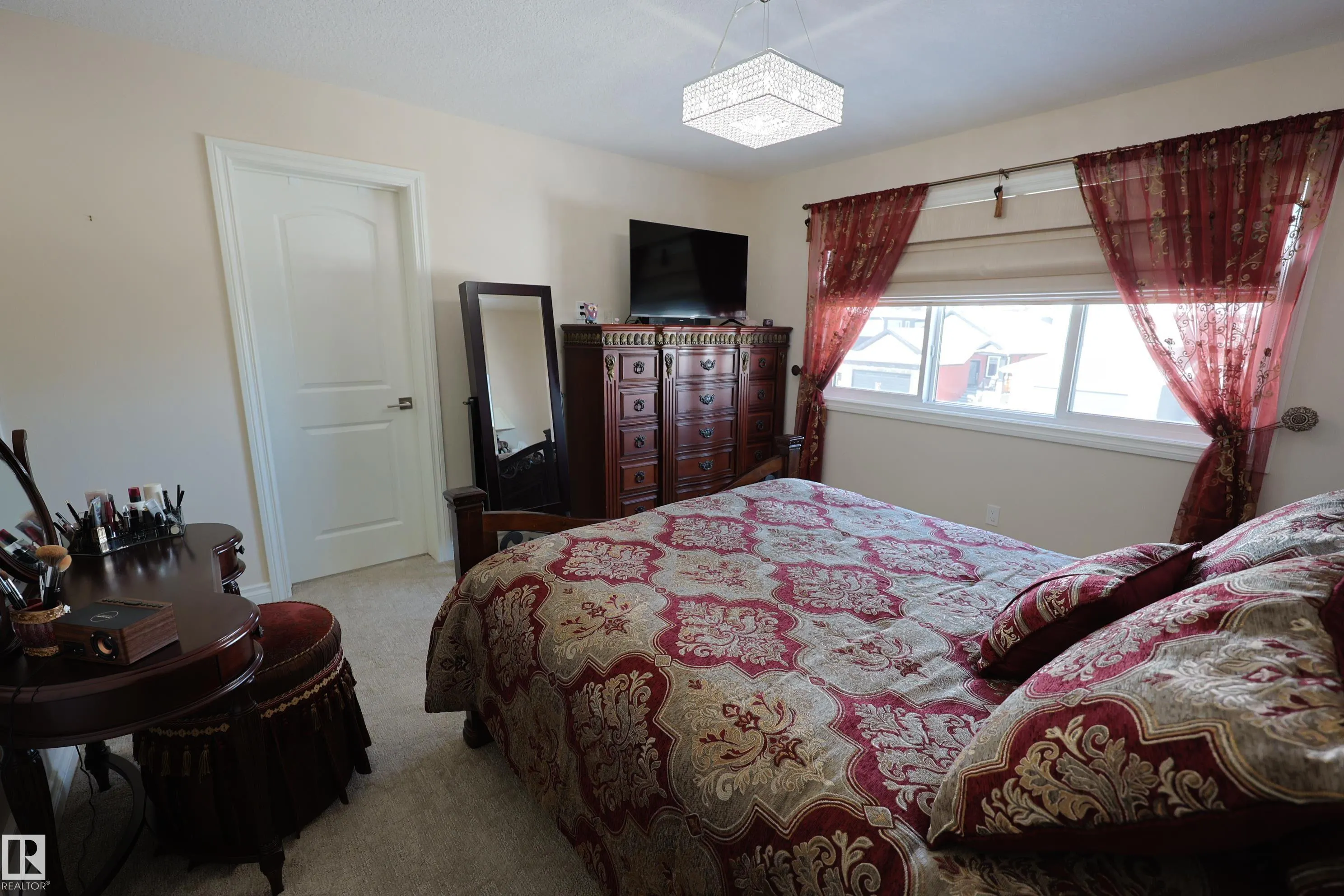 71 RATELLE Circle