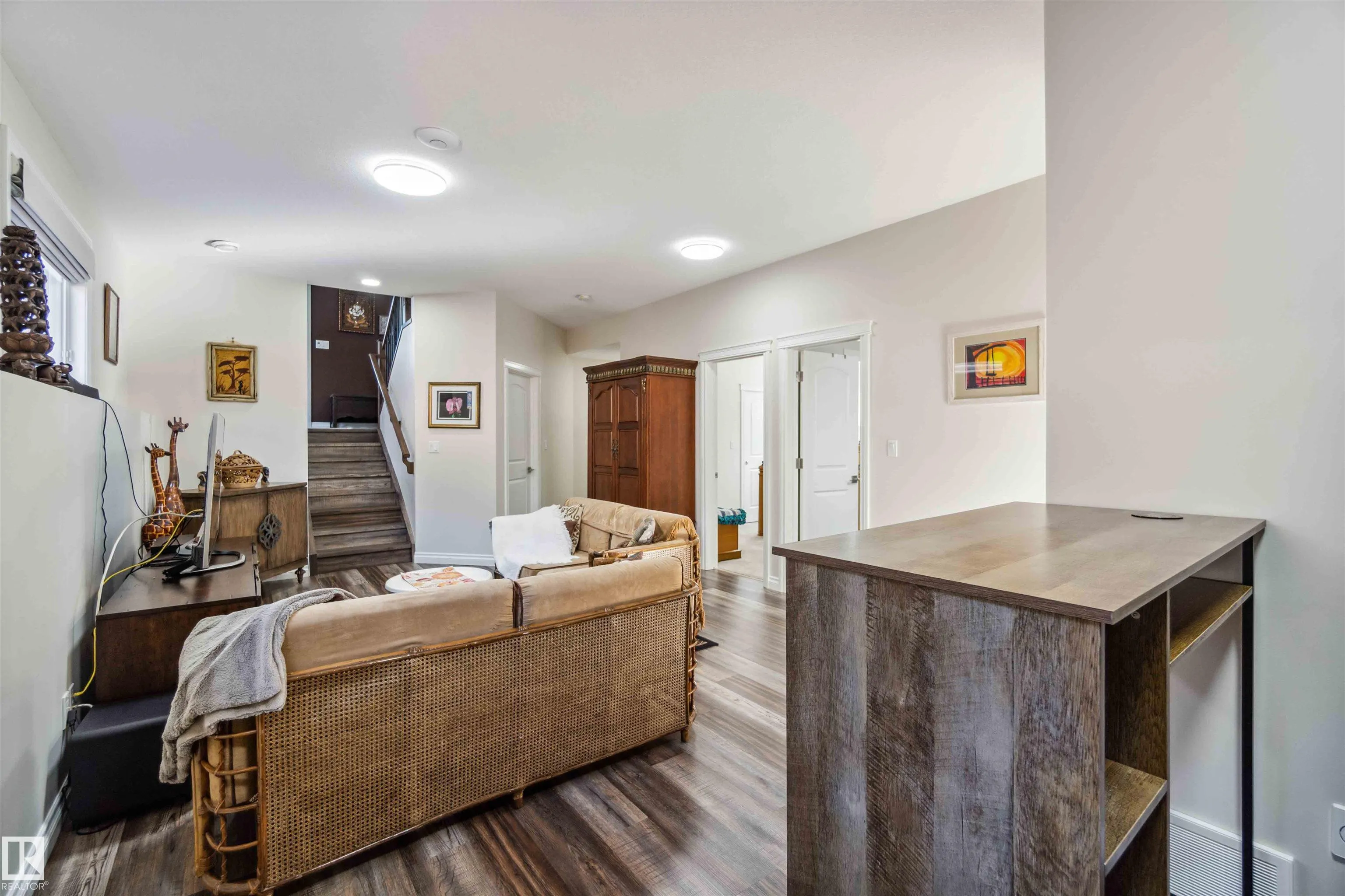 71 RATELLE Circle