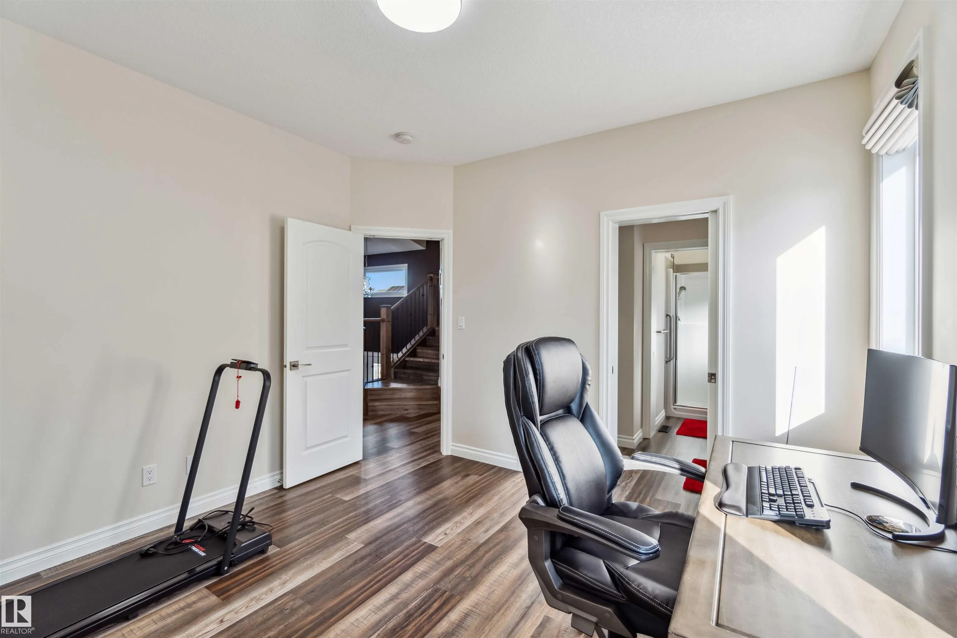 71 RATELLE Circle