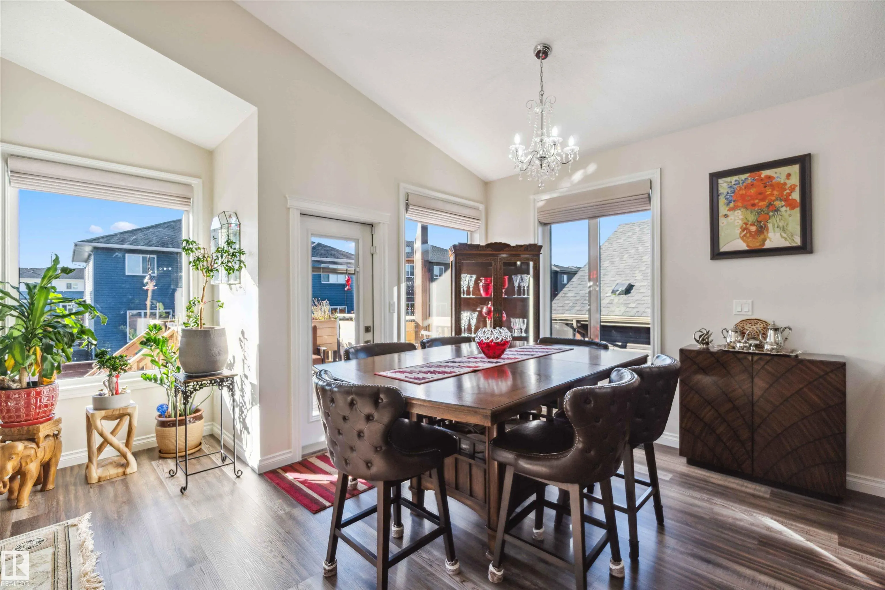 71 RATELLE Circle