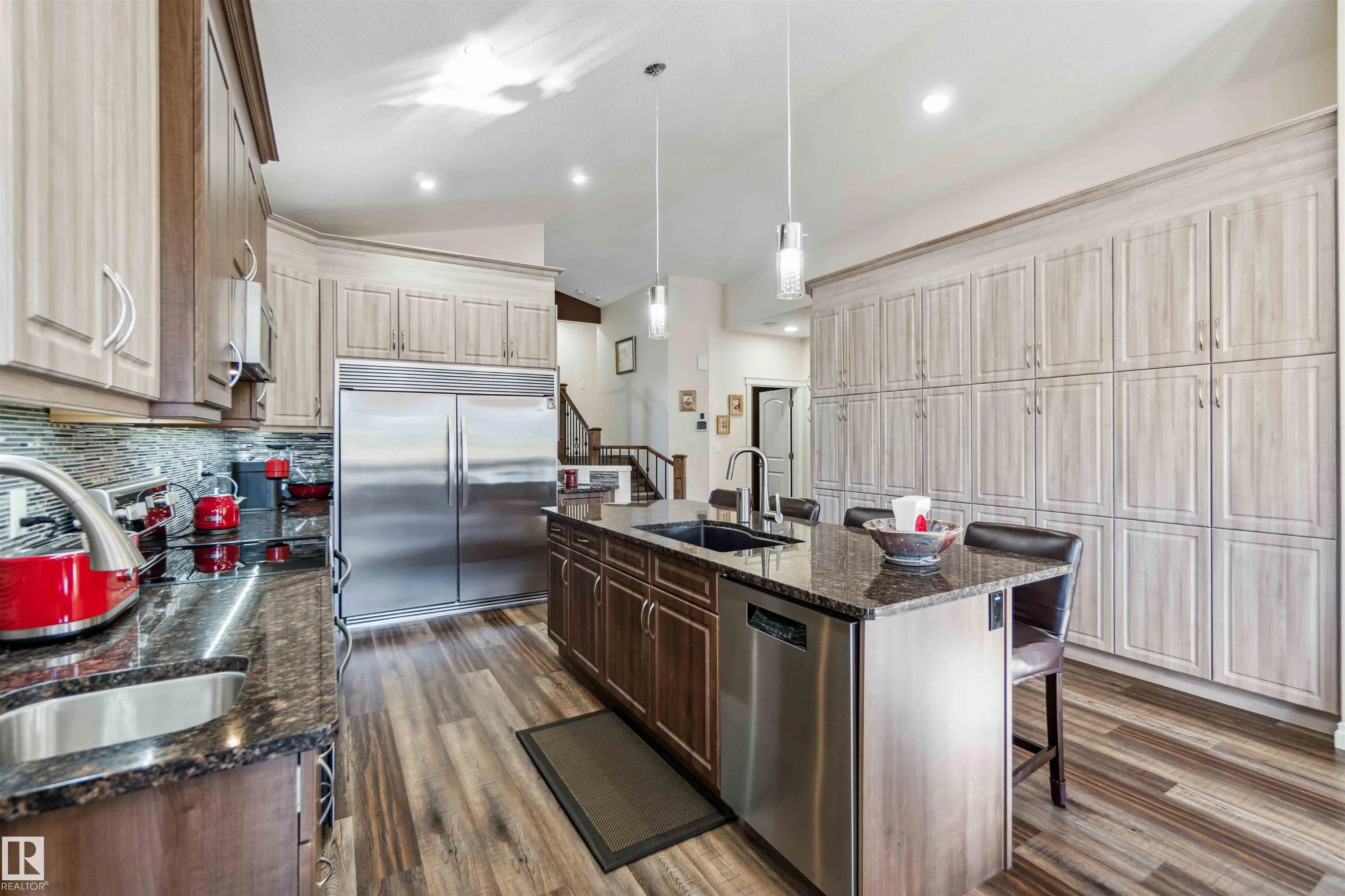 71 RATELLE Circle