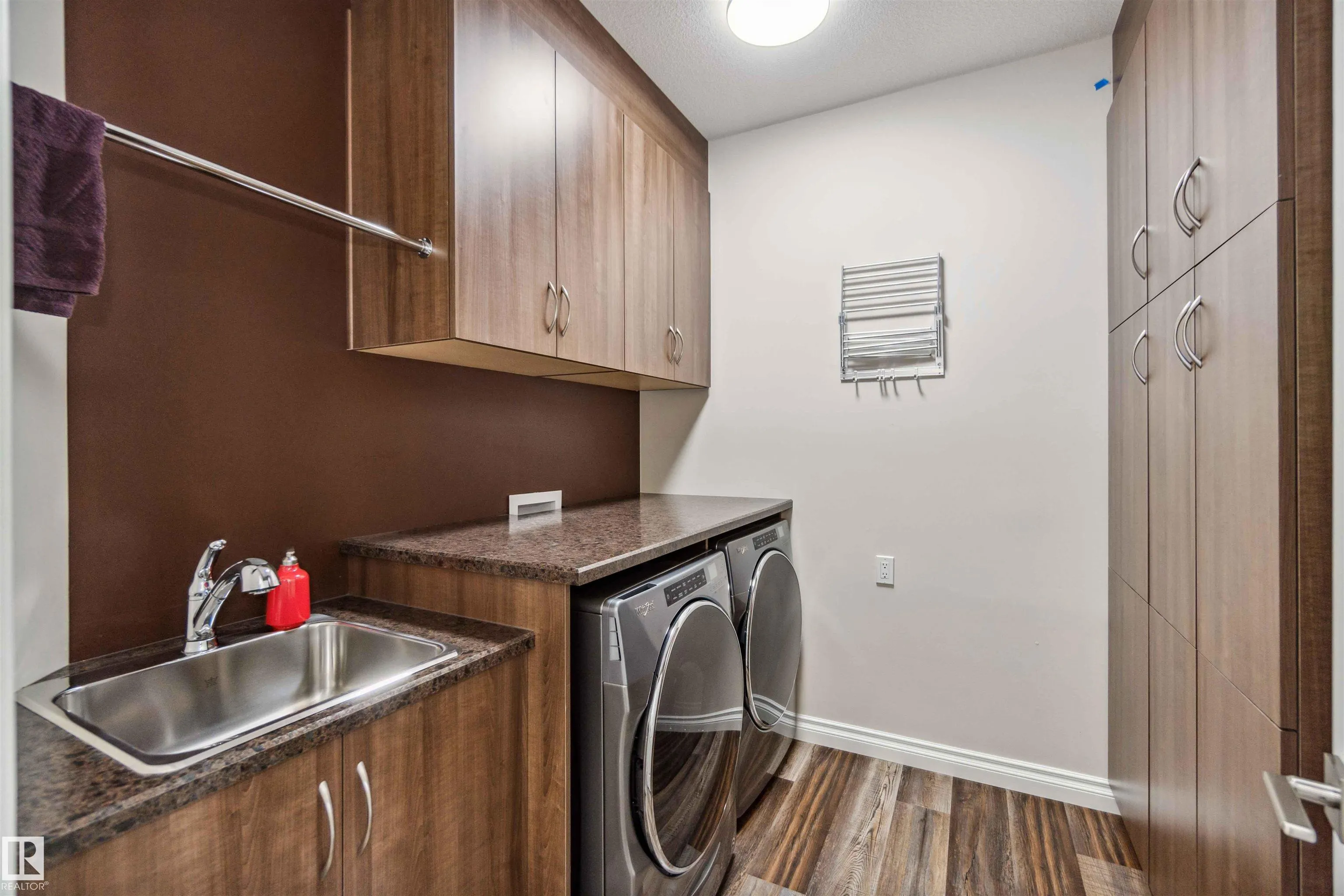 71 RATELLE Circle