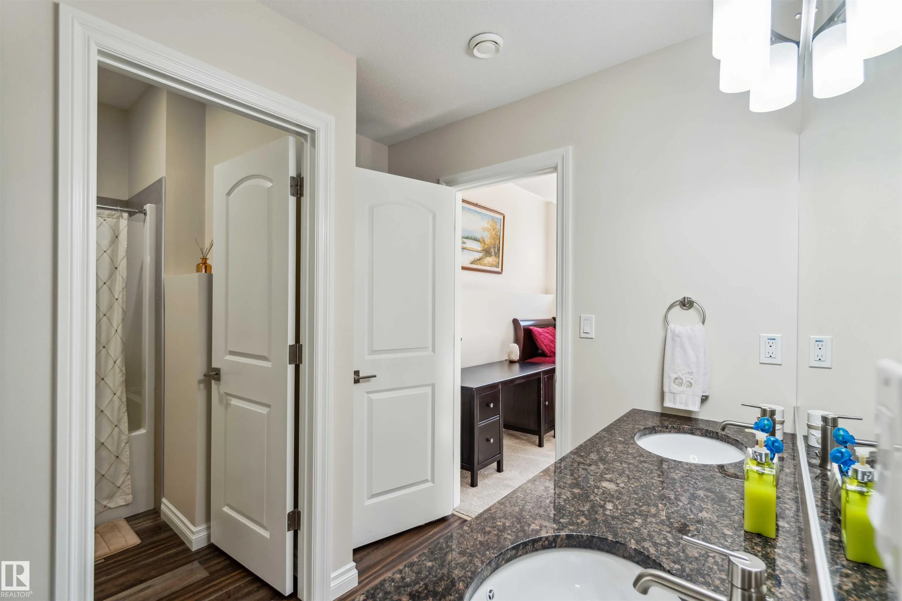 71 RATELLE Circle