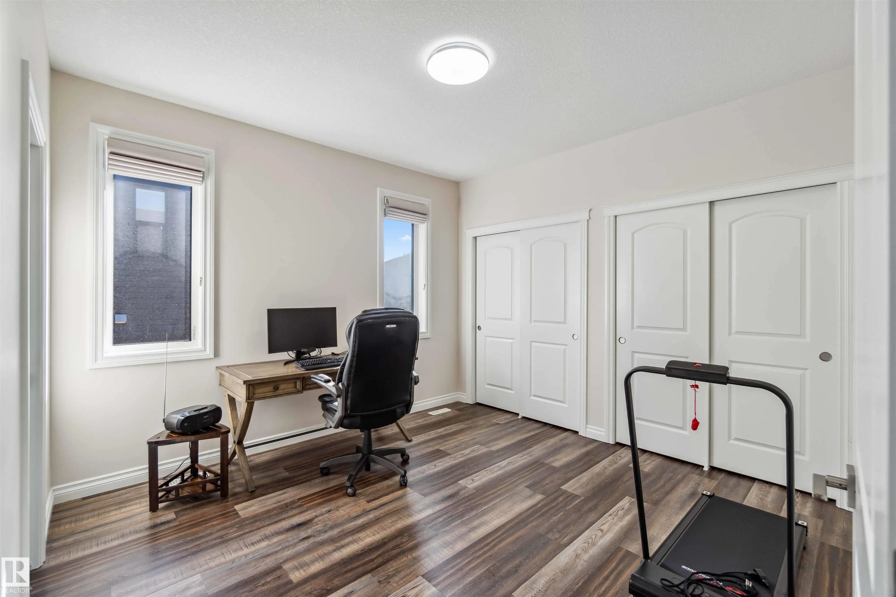 71 RATELLE Circle