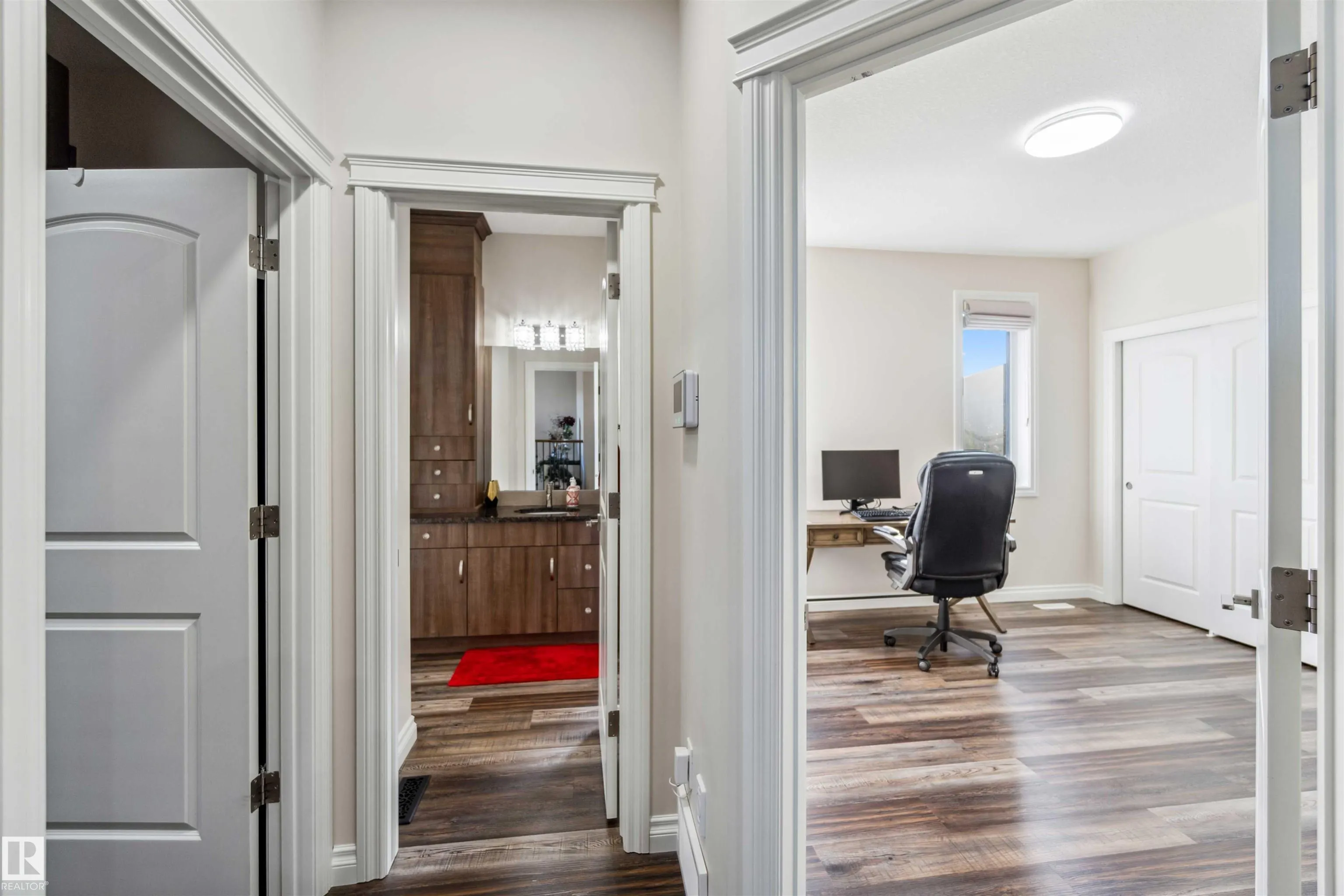 71 RATELLE Circle