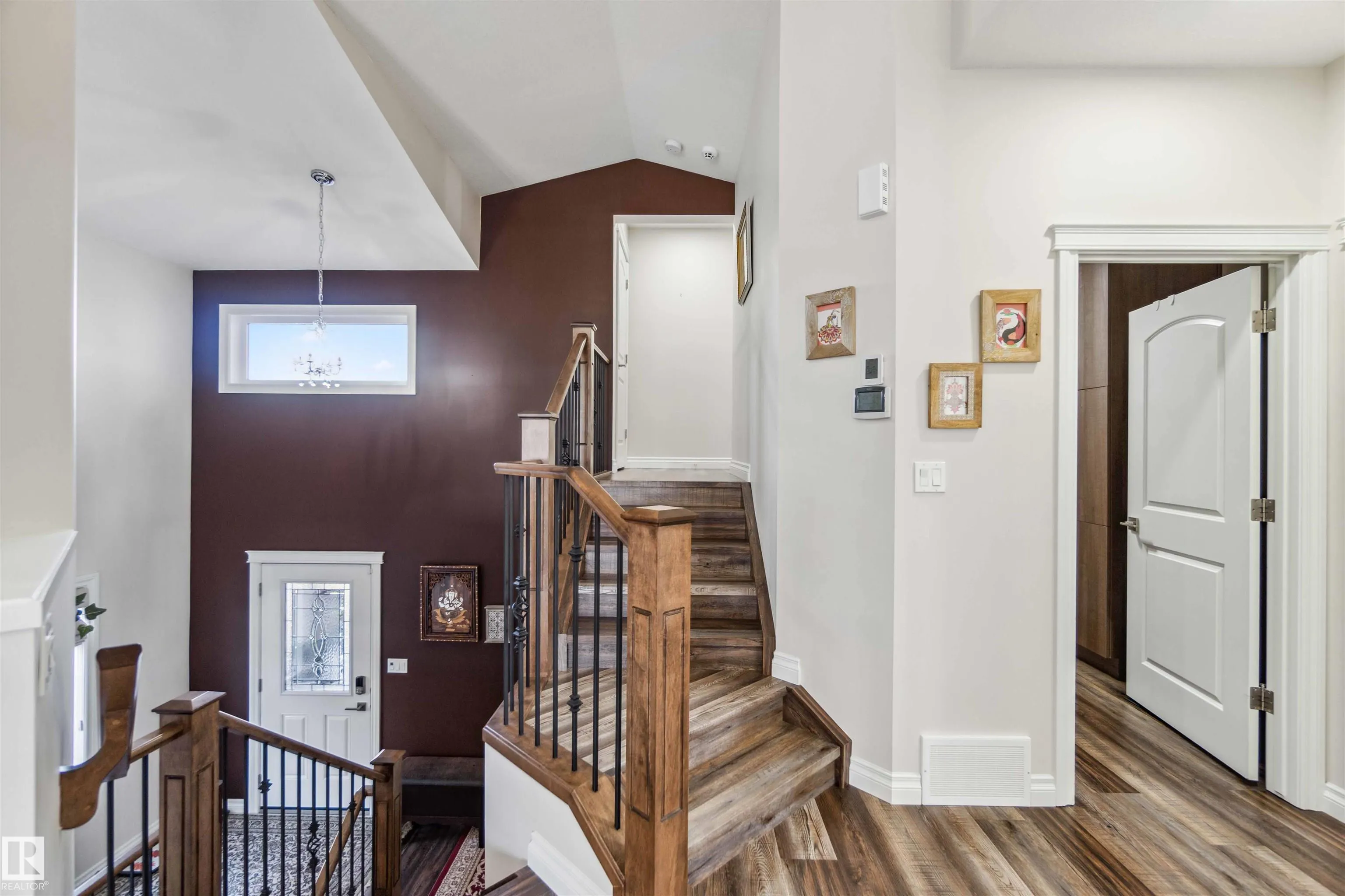71 RATELLE Circle