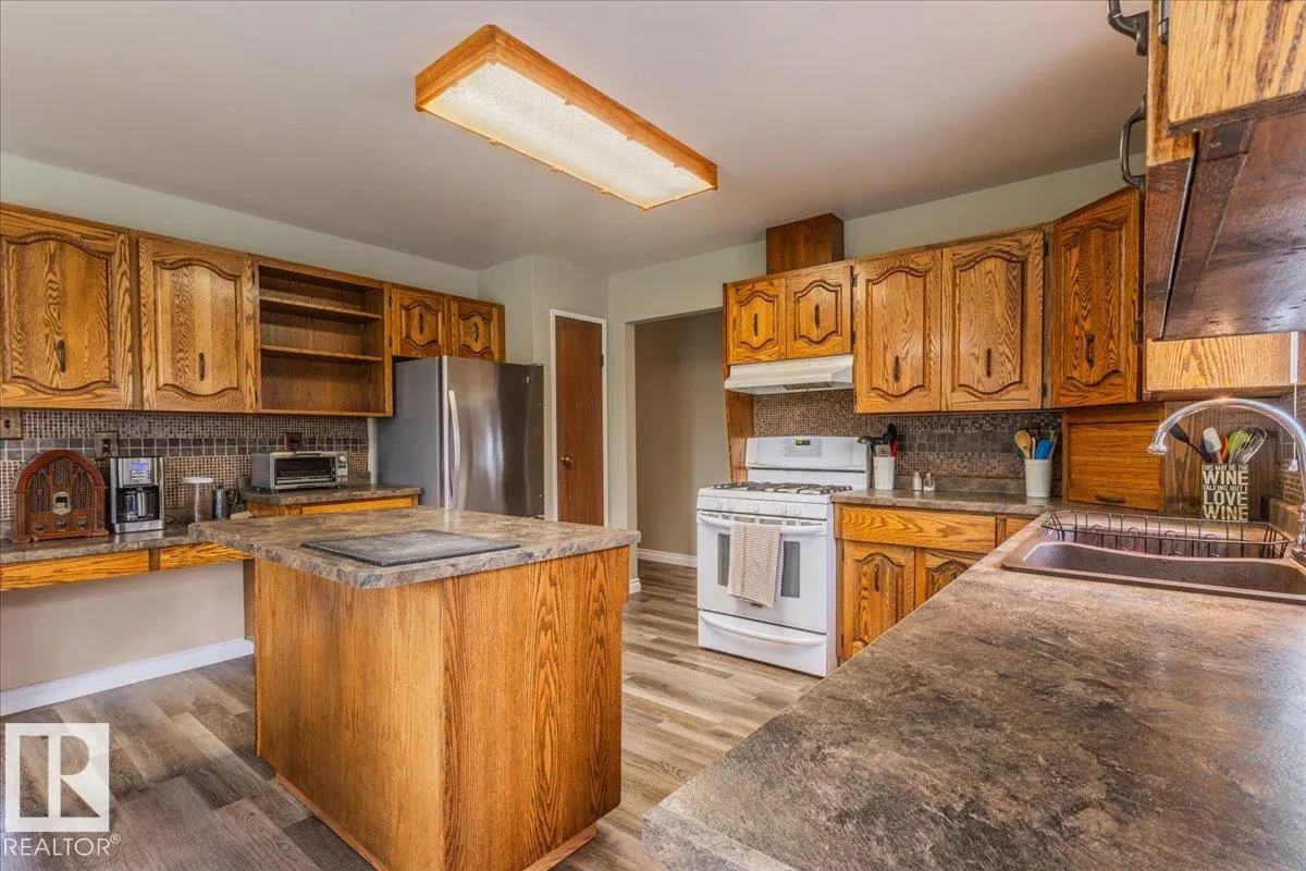 460077 RGE ROAD 253