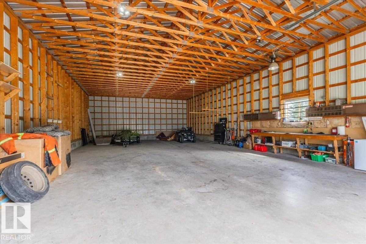 460077 RGE ROAD 253