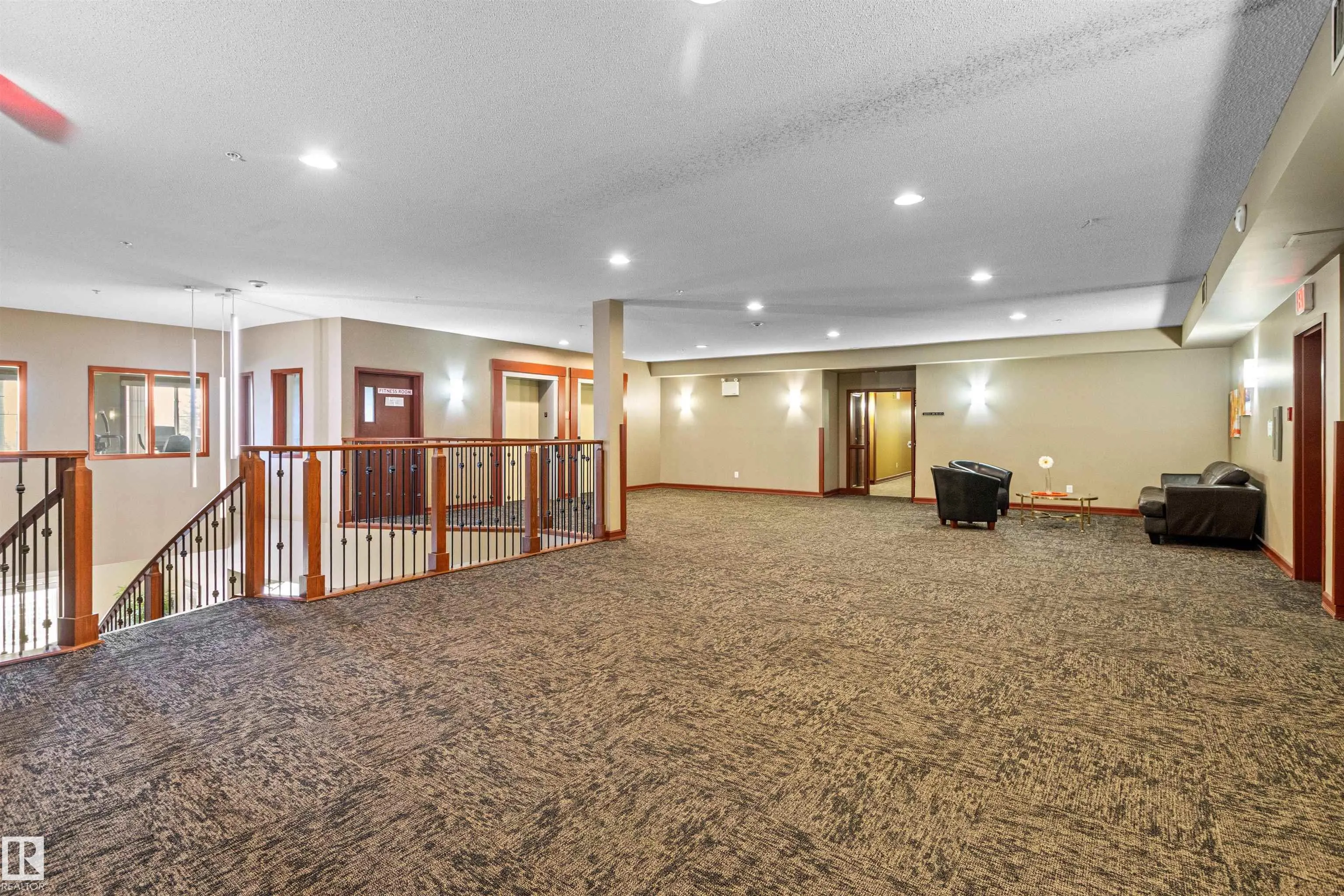 263 MACEWAN Road