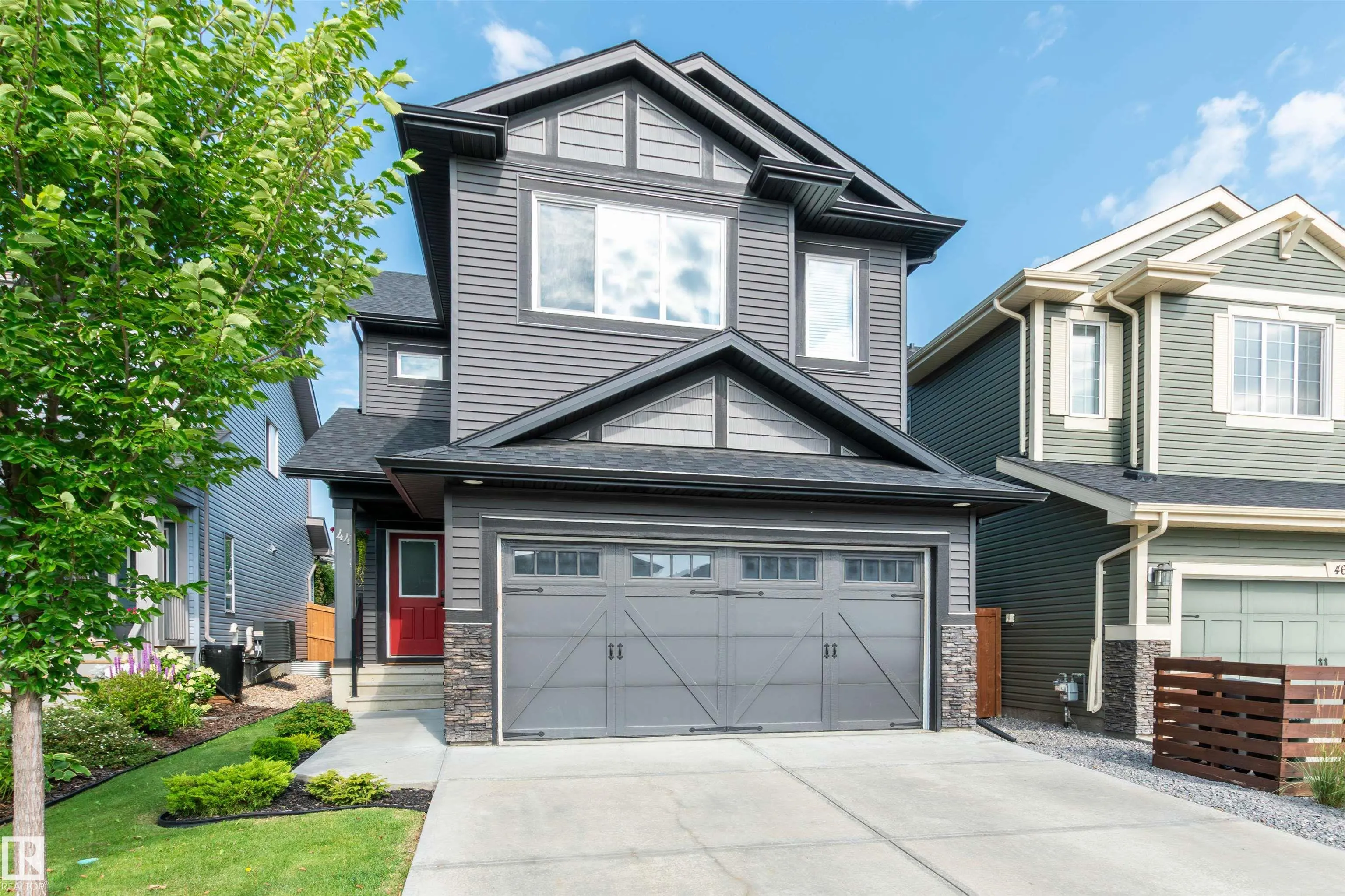 44 AINSLEY Way