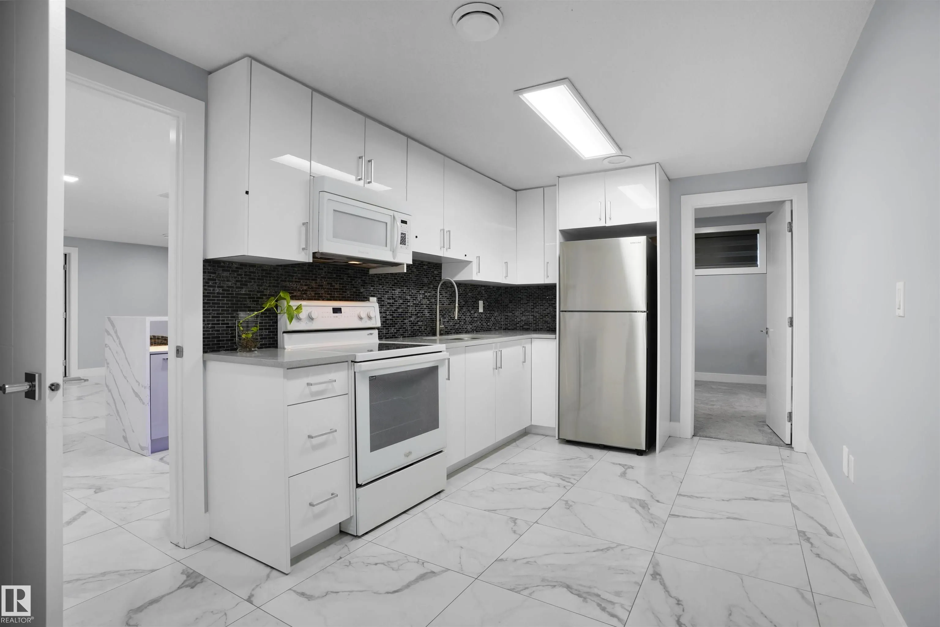 3530 Watson Point(e)