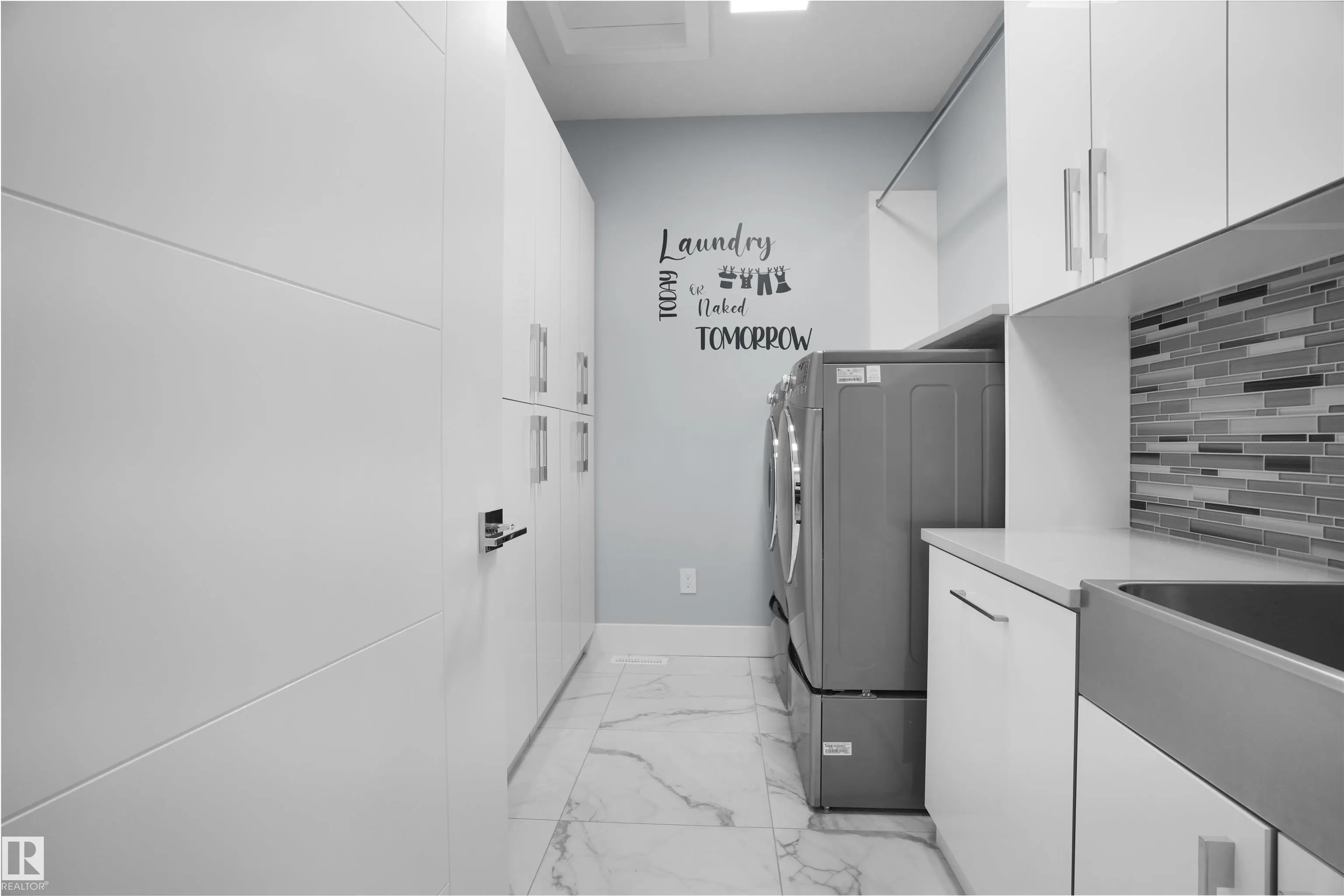 3530 Watson Point(e)