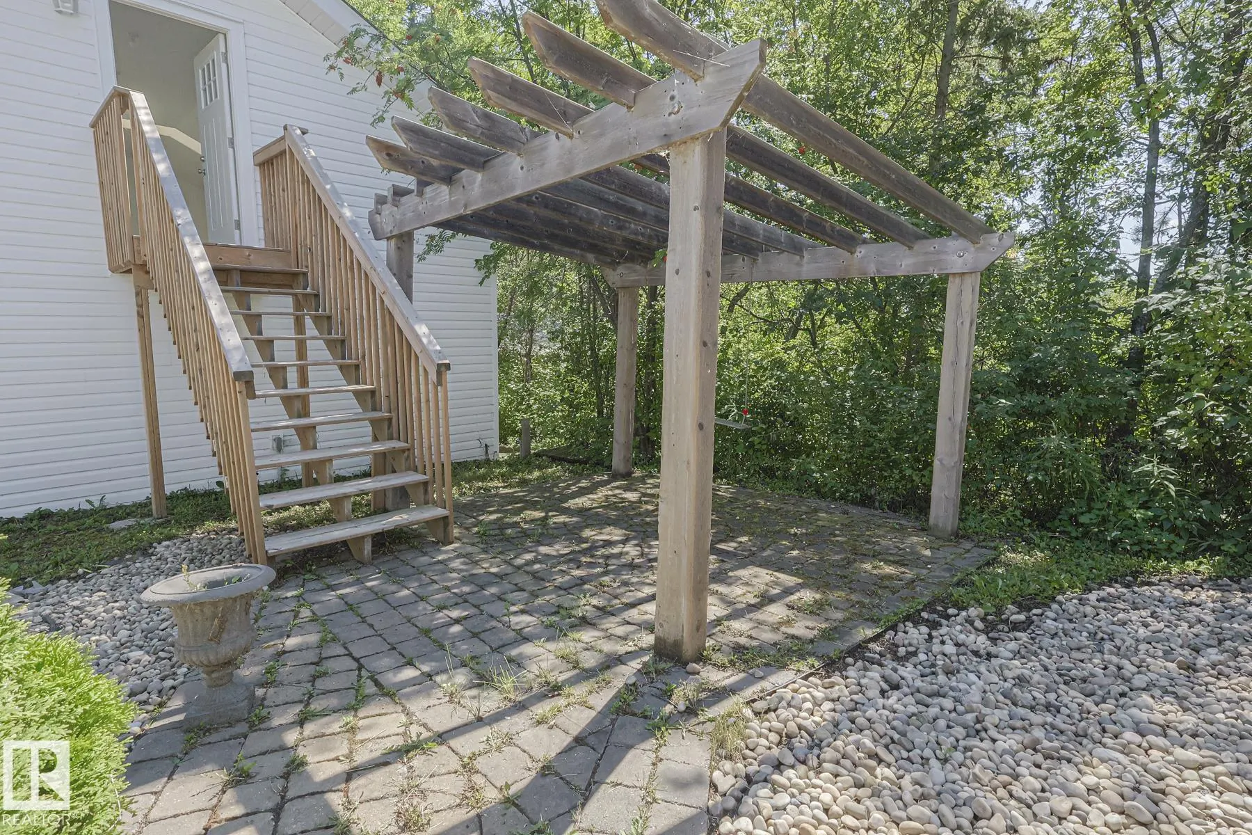 9 Gibbons Avenue