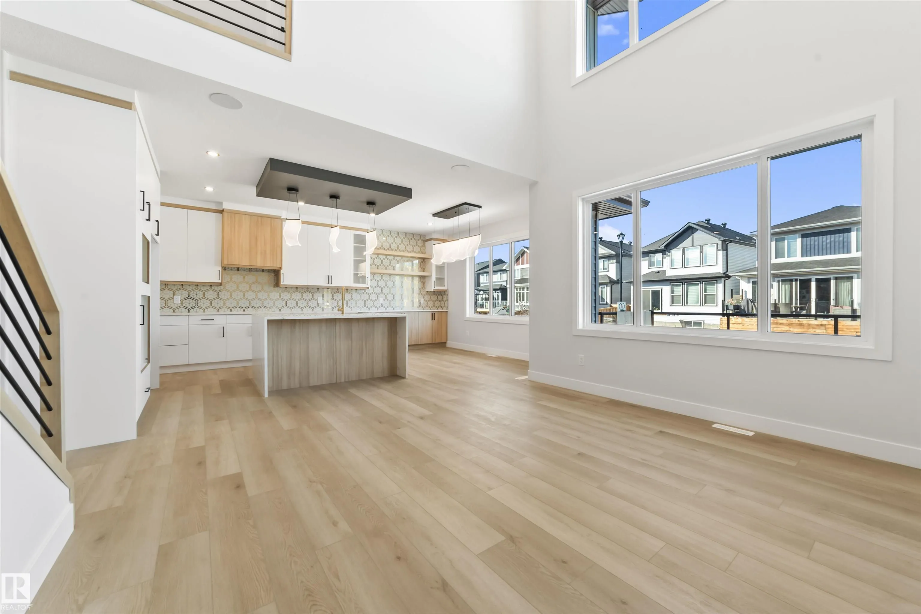204 CAVANAGH COMMON