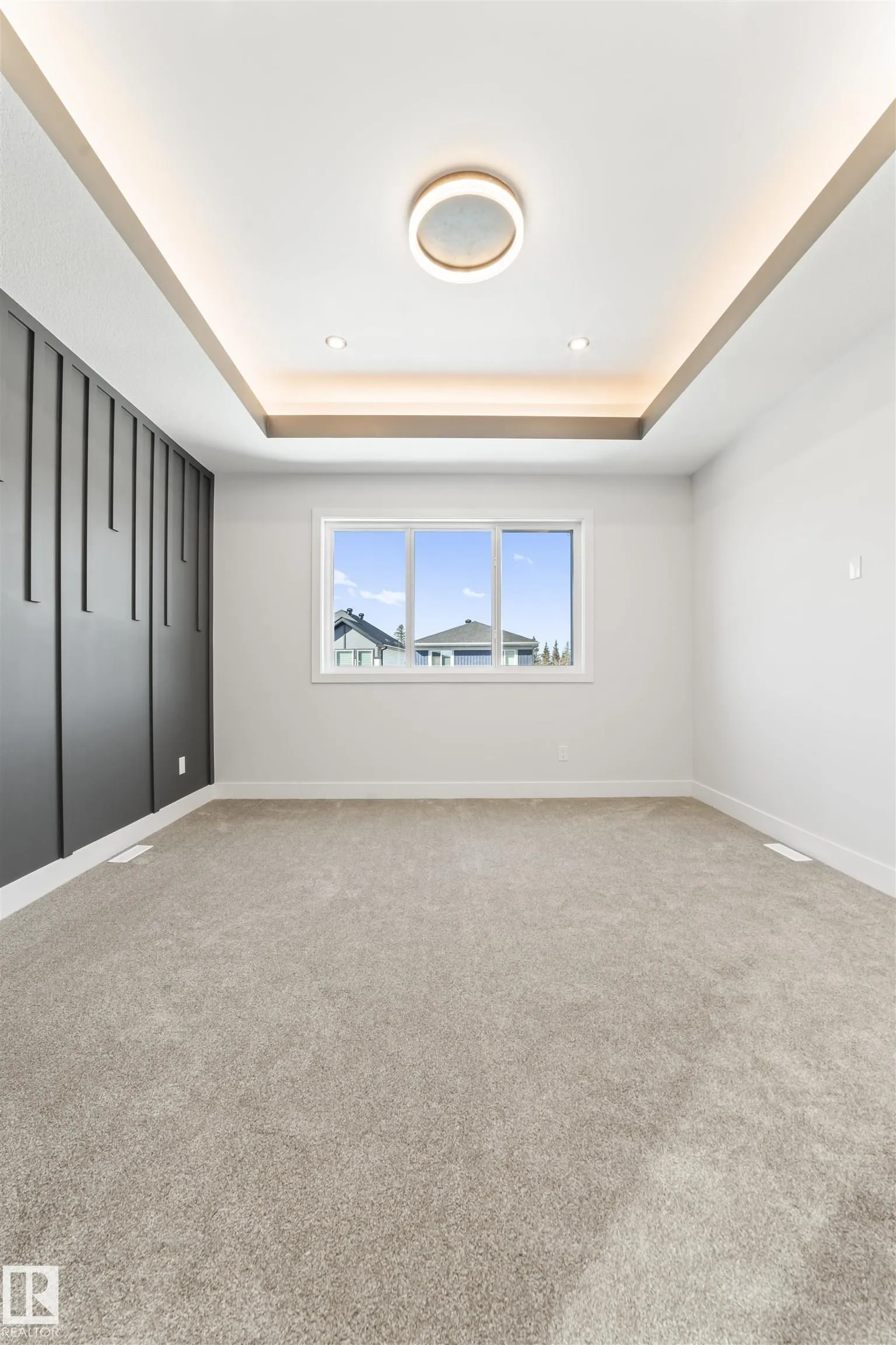 204 CAVANAGH COMMON