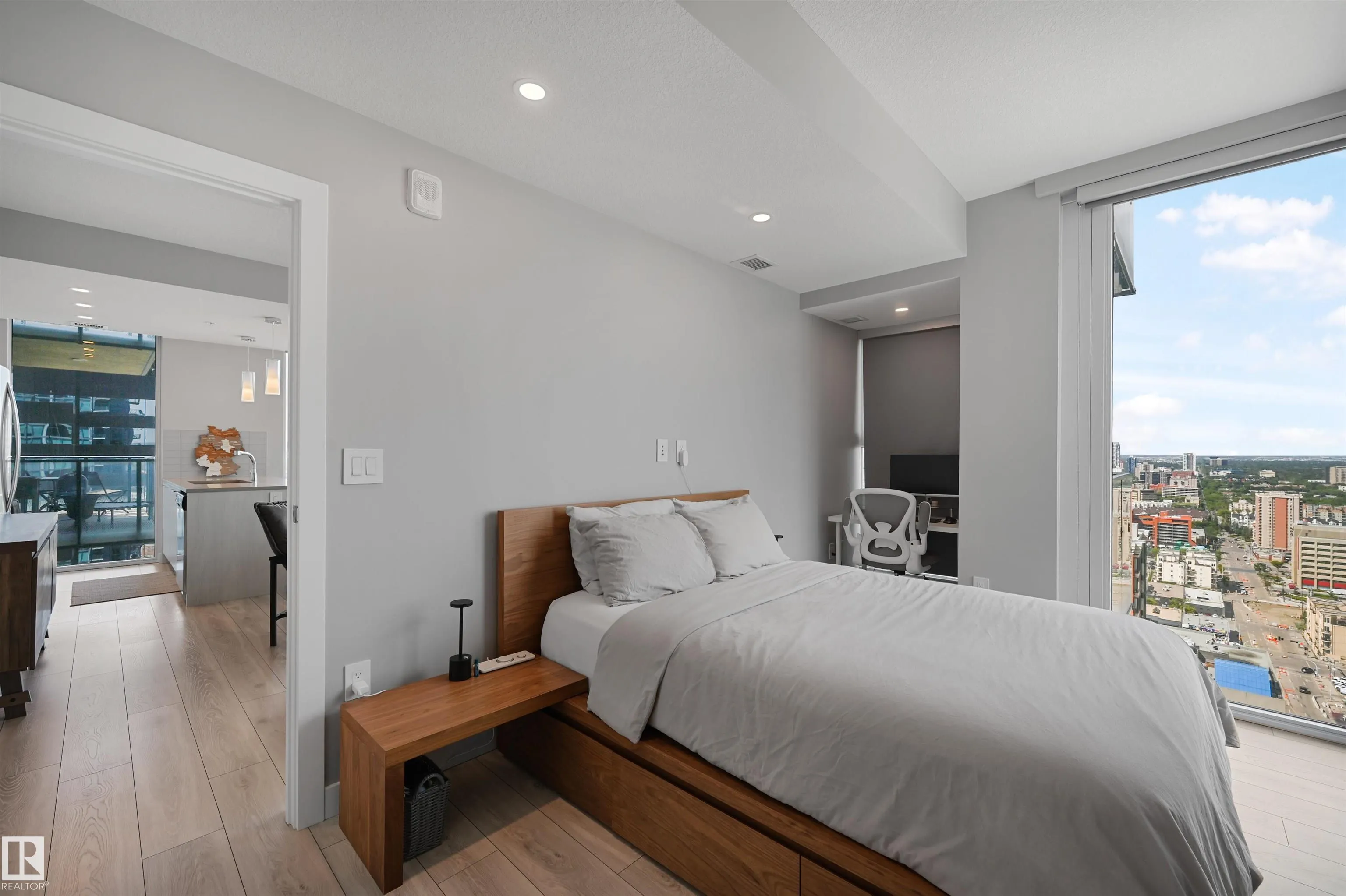 10180 103 Street