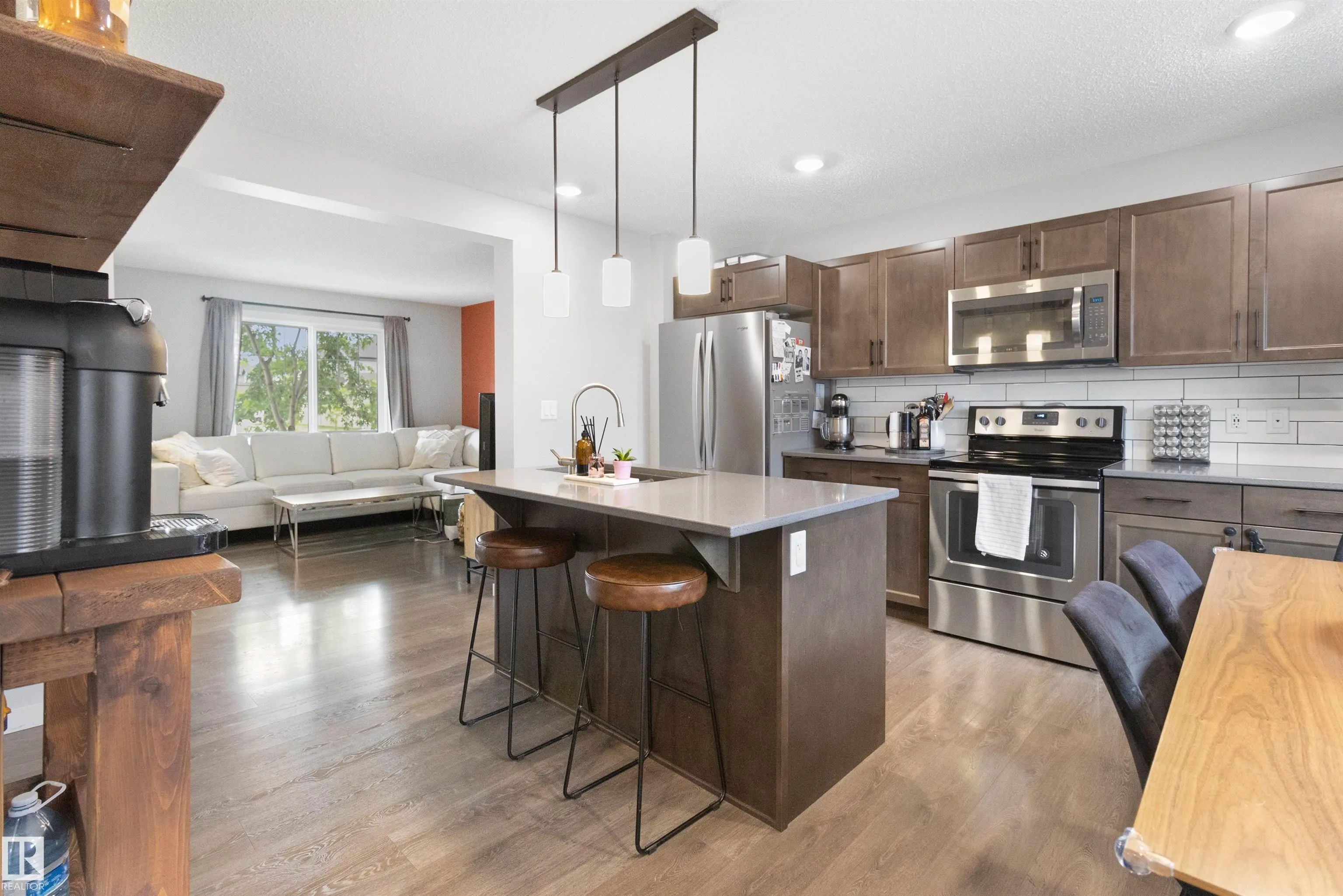 2654 MAPLE Way