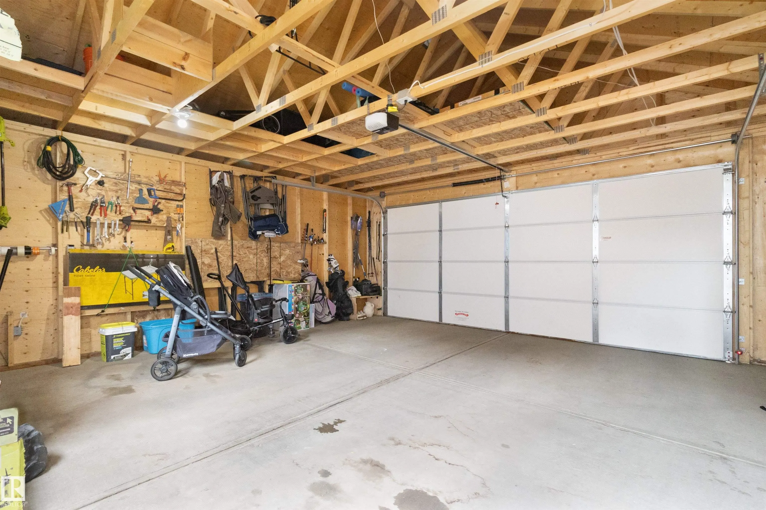 2654 MAPLE Way