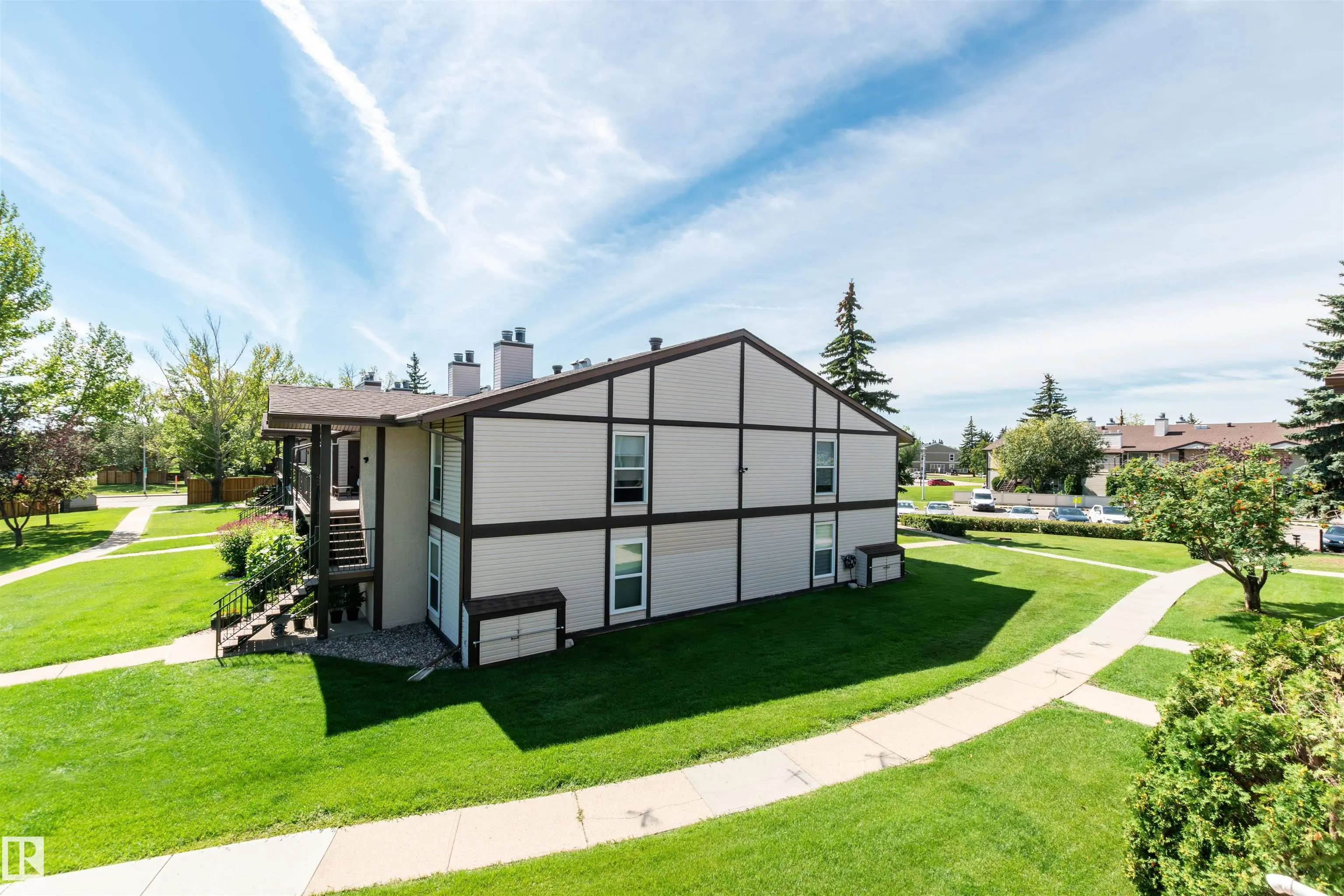 2081 SADDLEBACK Road