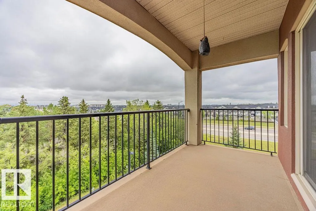 501 Palisades Way
