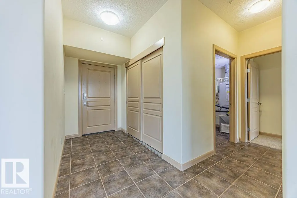 501 Palisades Way