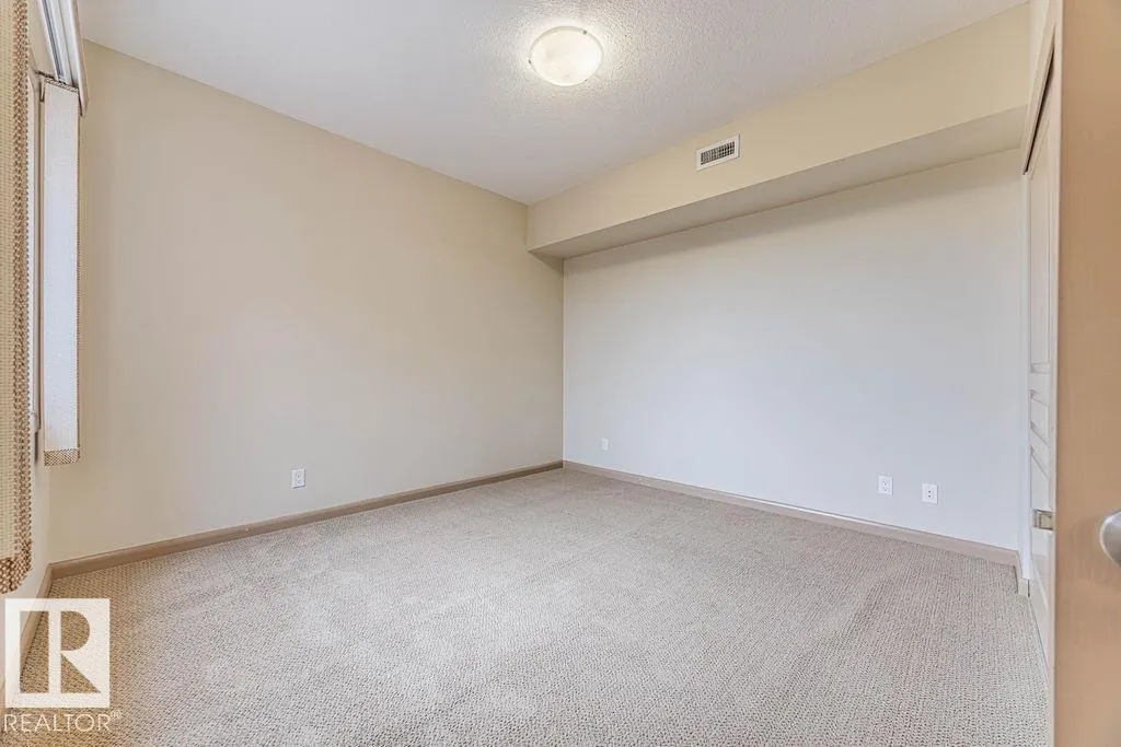 501 Palisades Way