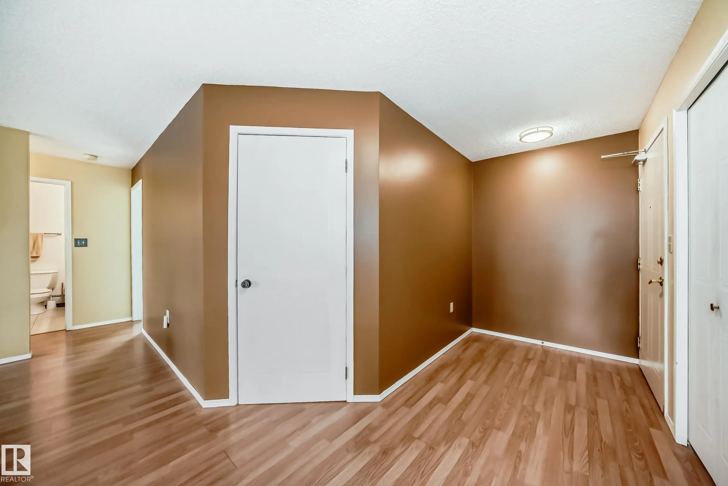 15503 106 Street