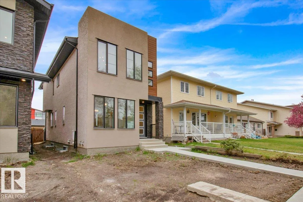 11126 132 Street