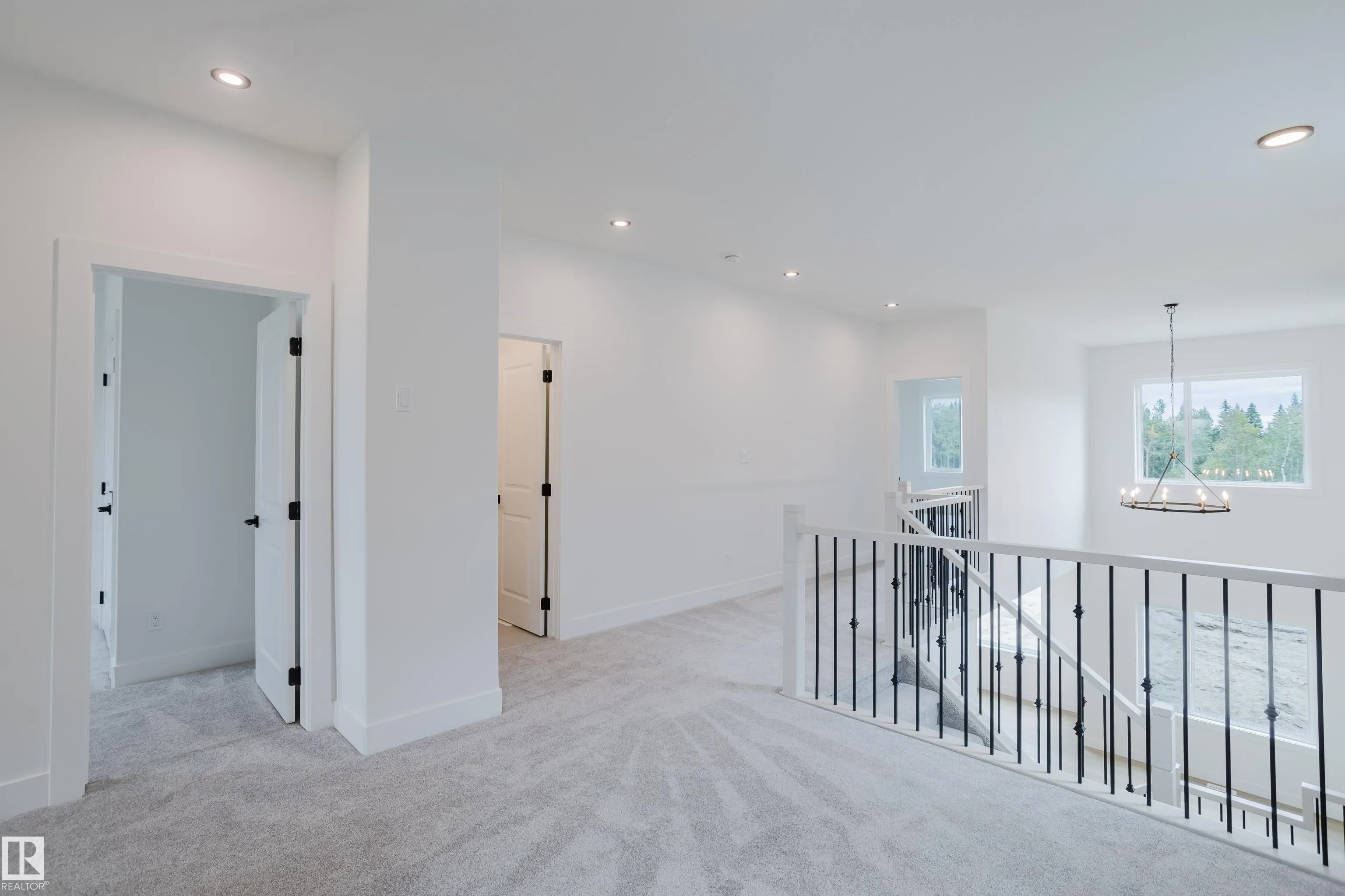 53 RENWYCK Place