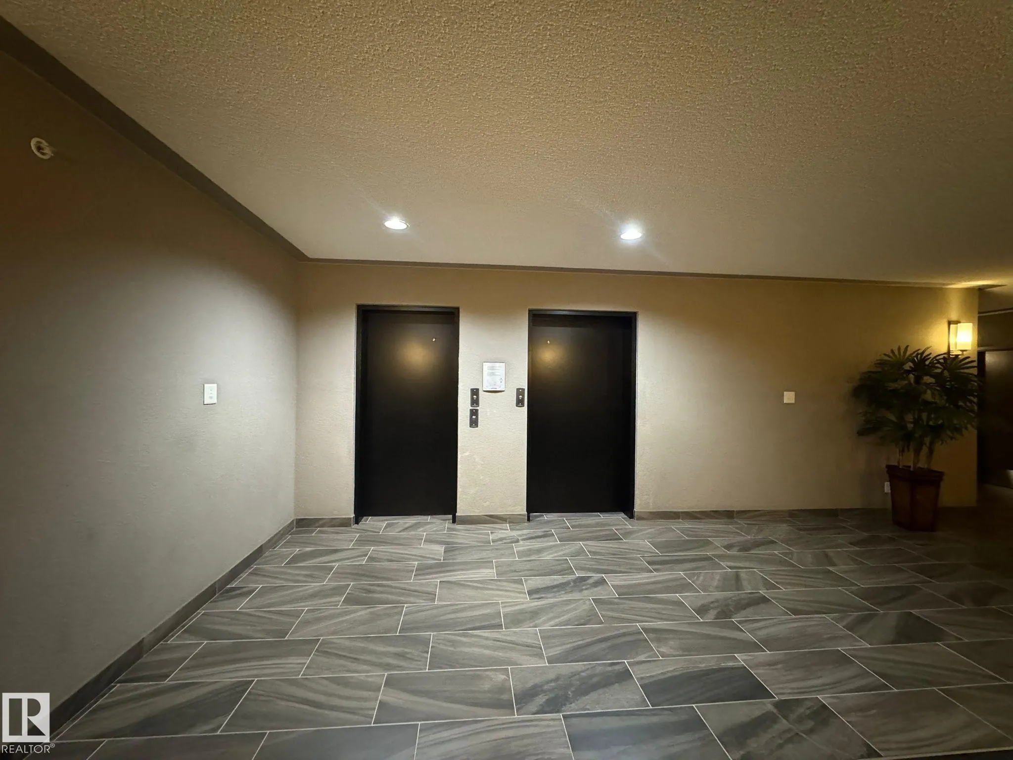 1520 HAMMOND GATE Gate