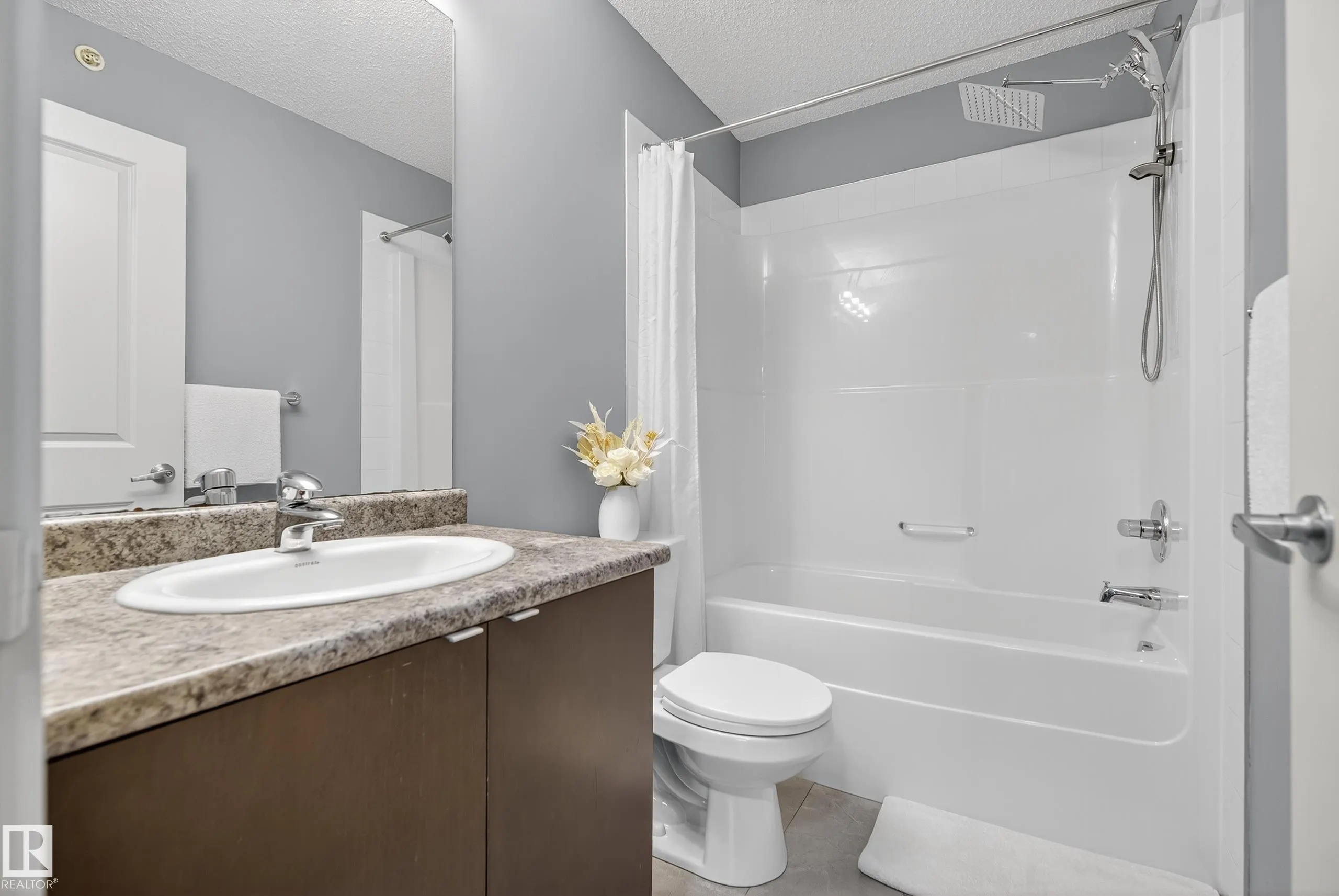 340 WINDERMERE Road