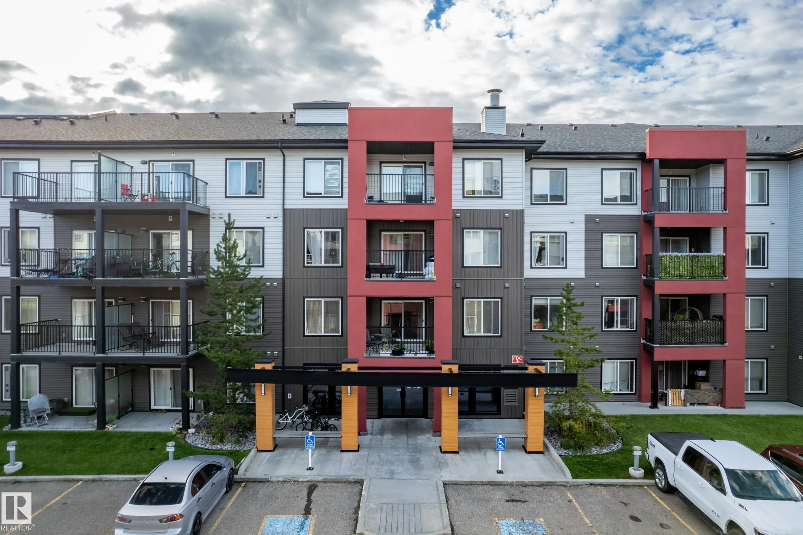 340 WINDERMERE Road
