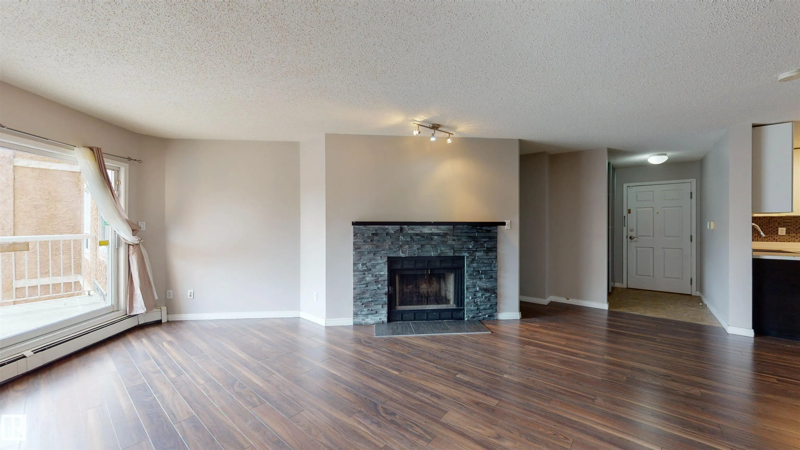 9010 106 Avenue