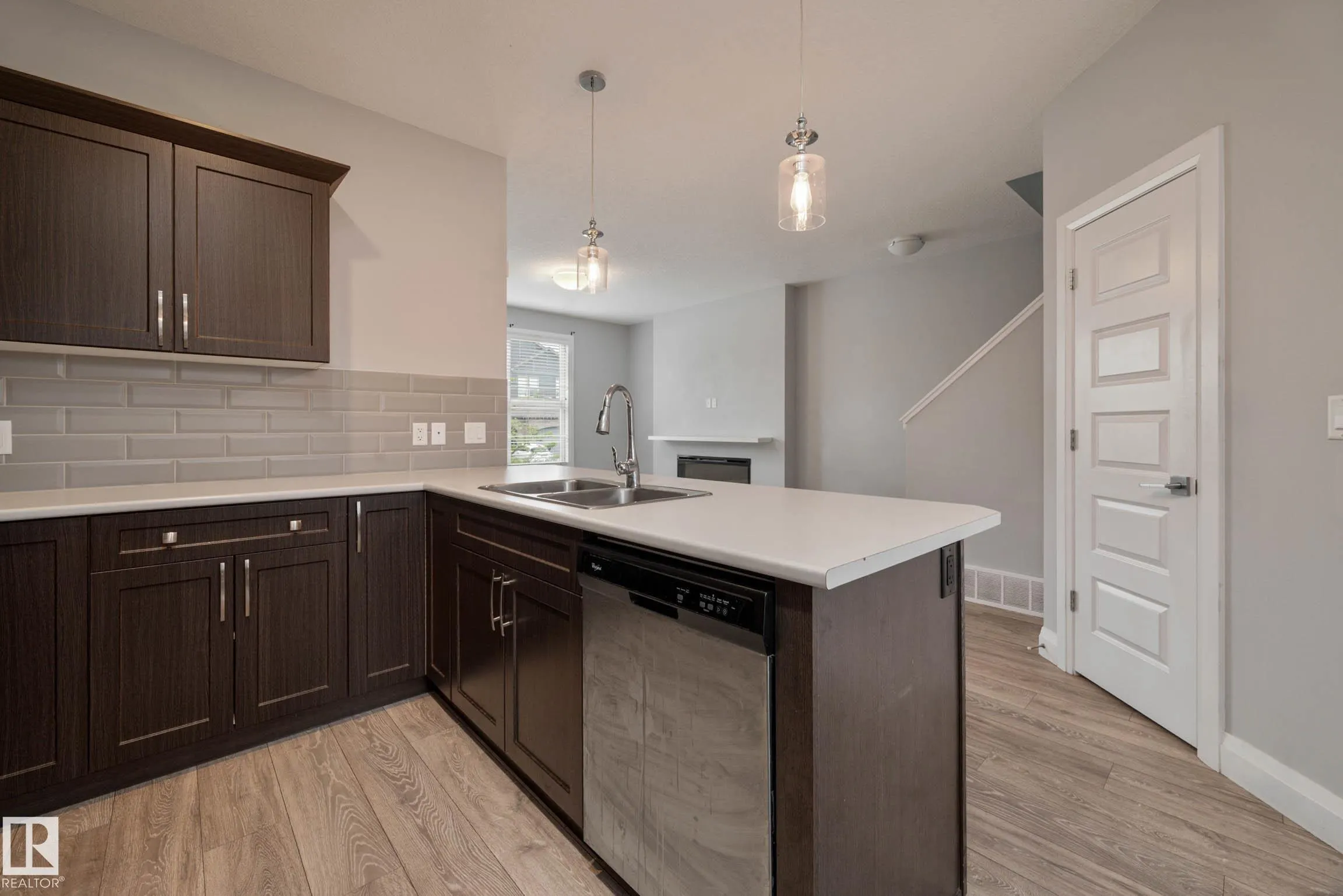 30 GREENBURY Manor