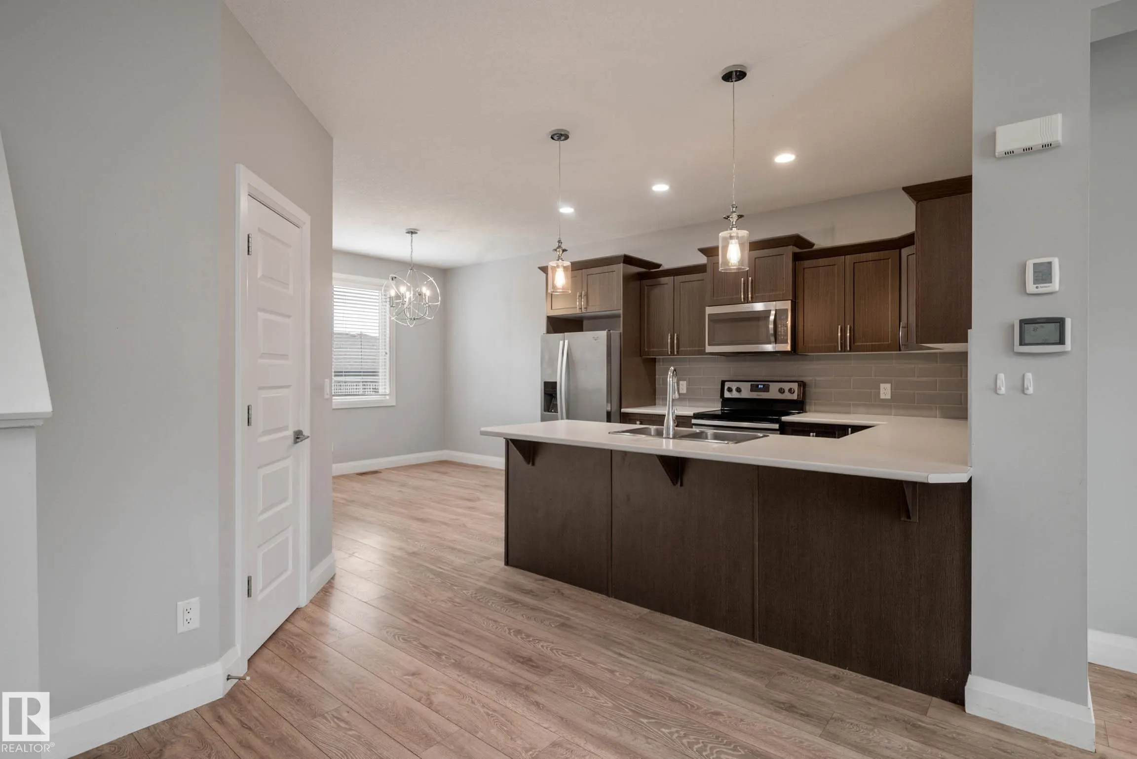 30 GREENBURY Manor
