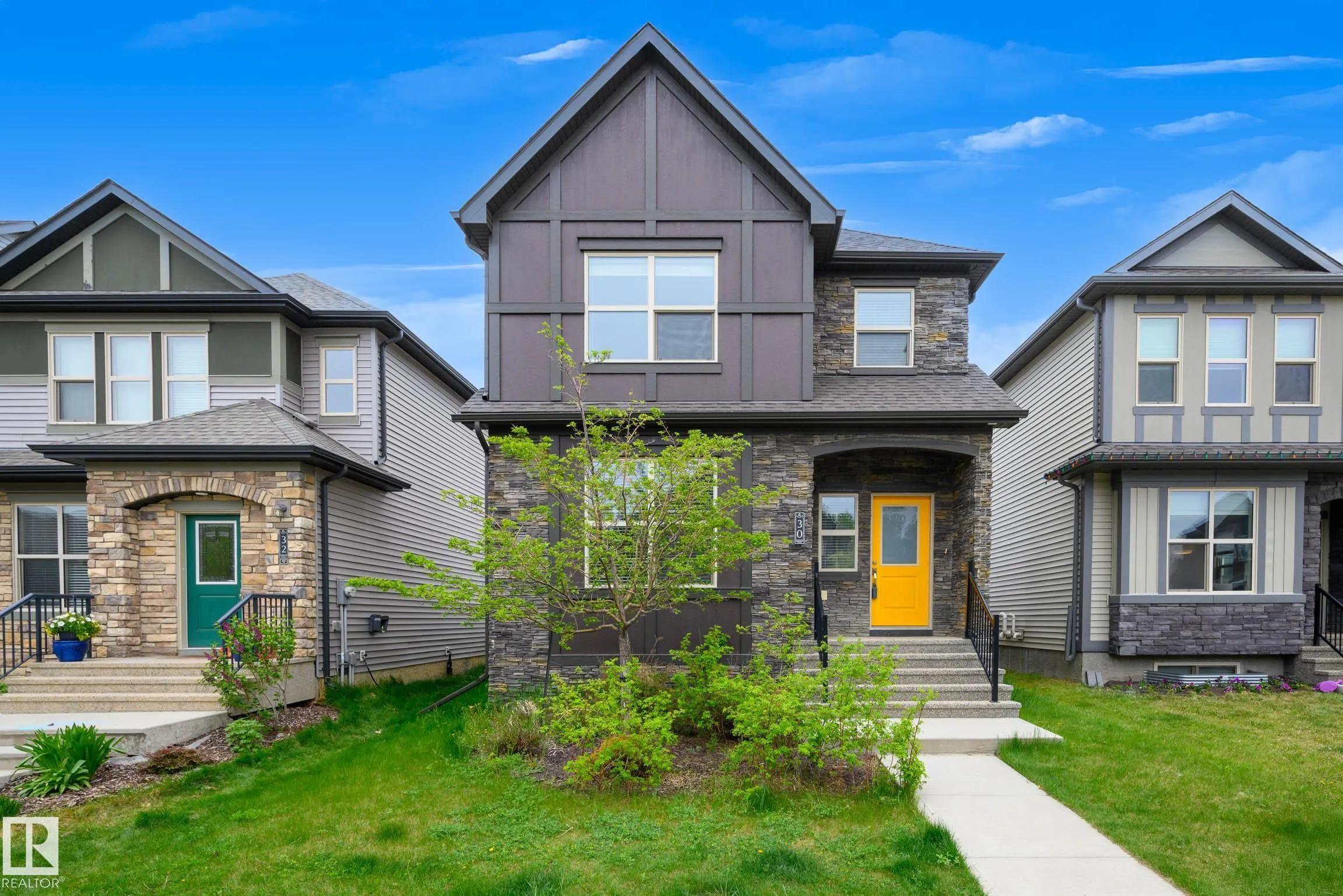 30 GREENBURY Manor