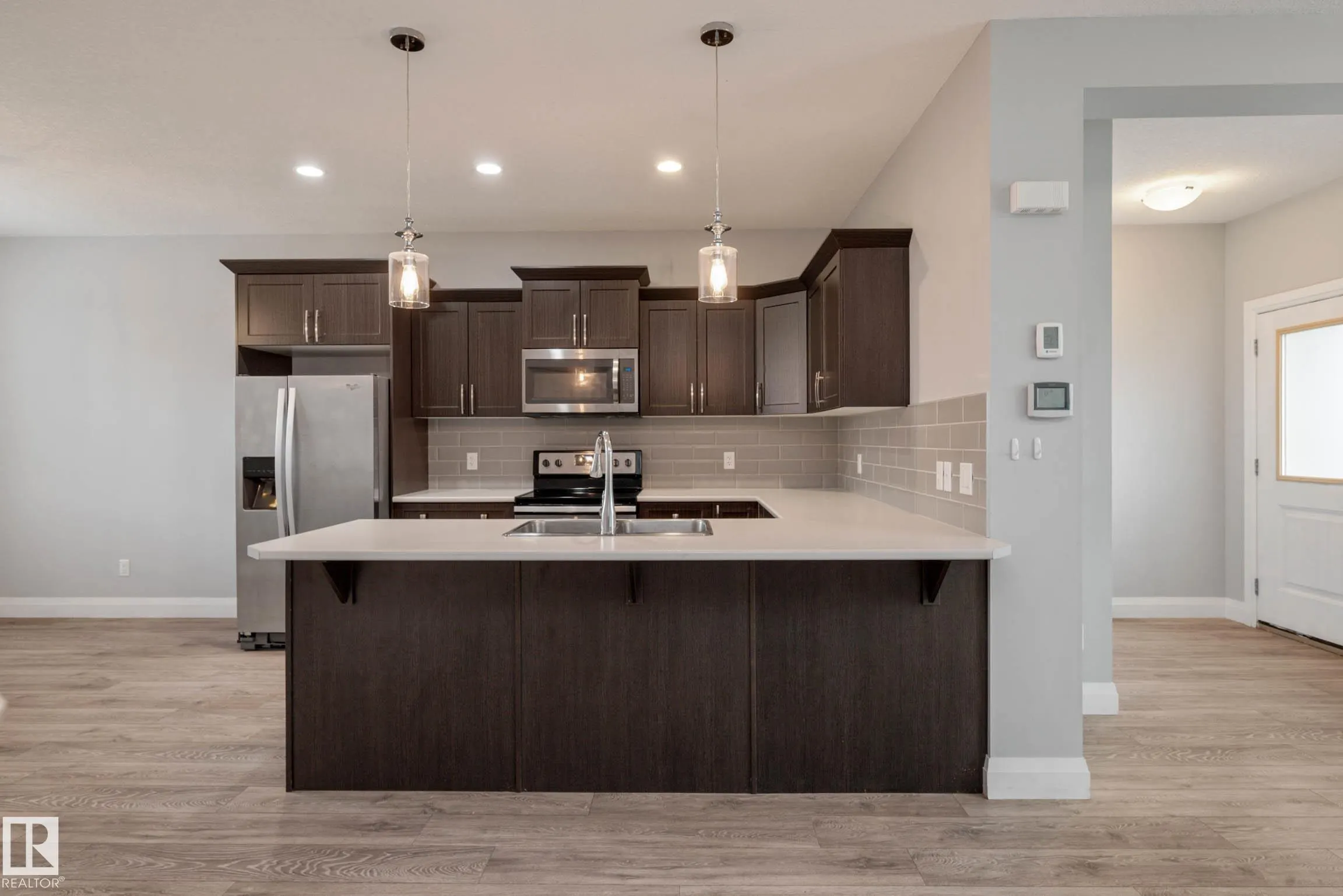 30 GREENBURY Manor