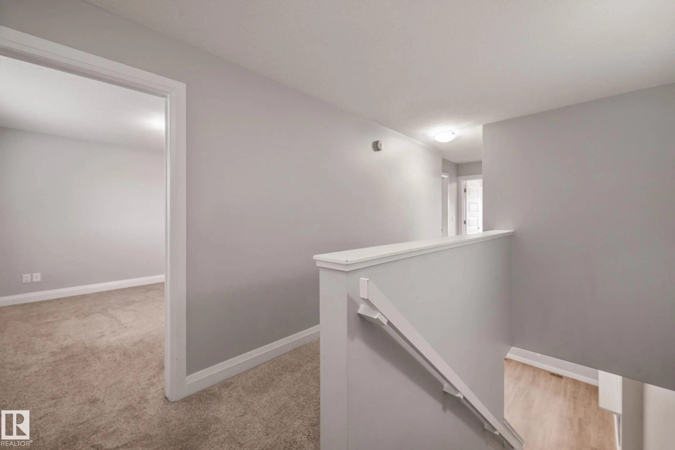 30 GREENBURY Manor