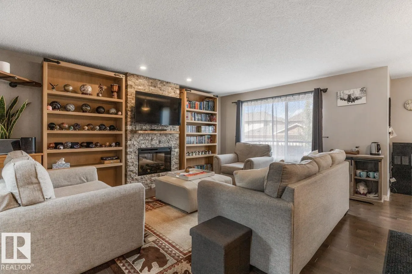 17 MEADOWVIEW Landing