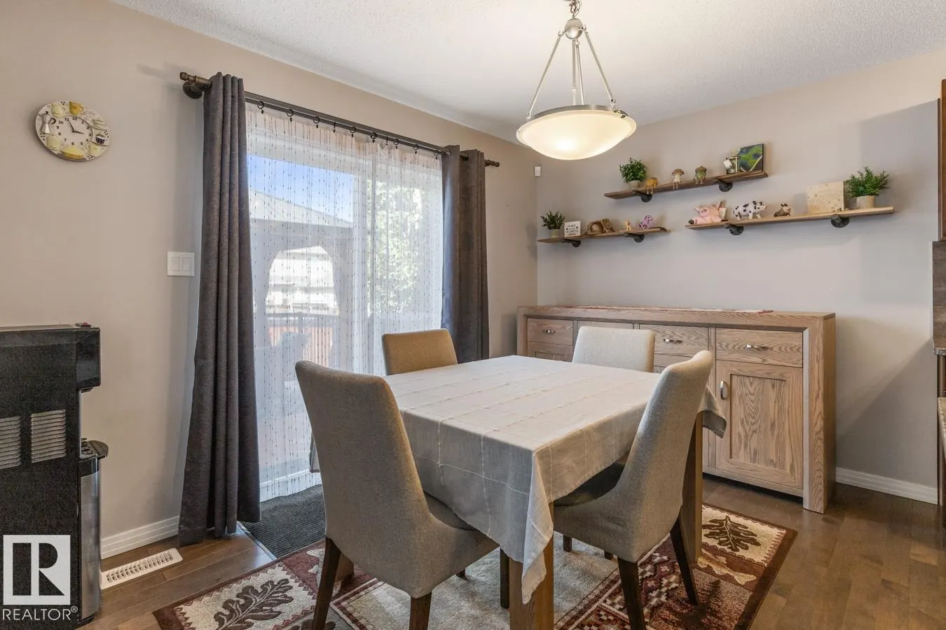 17 MEADOWVIEW Landing