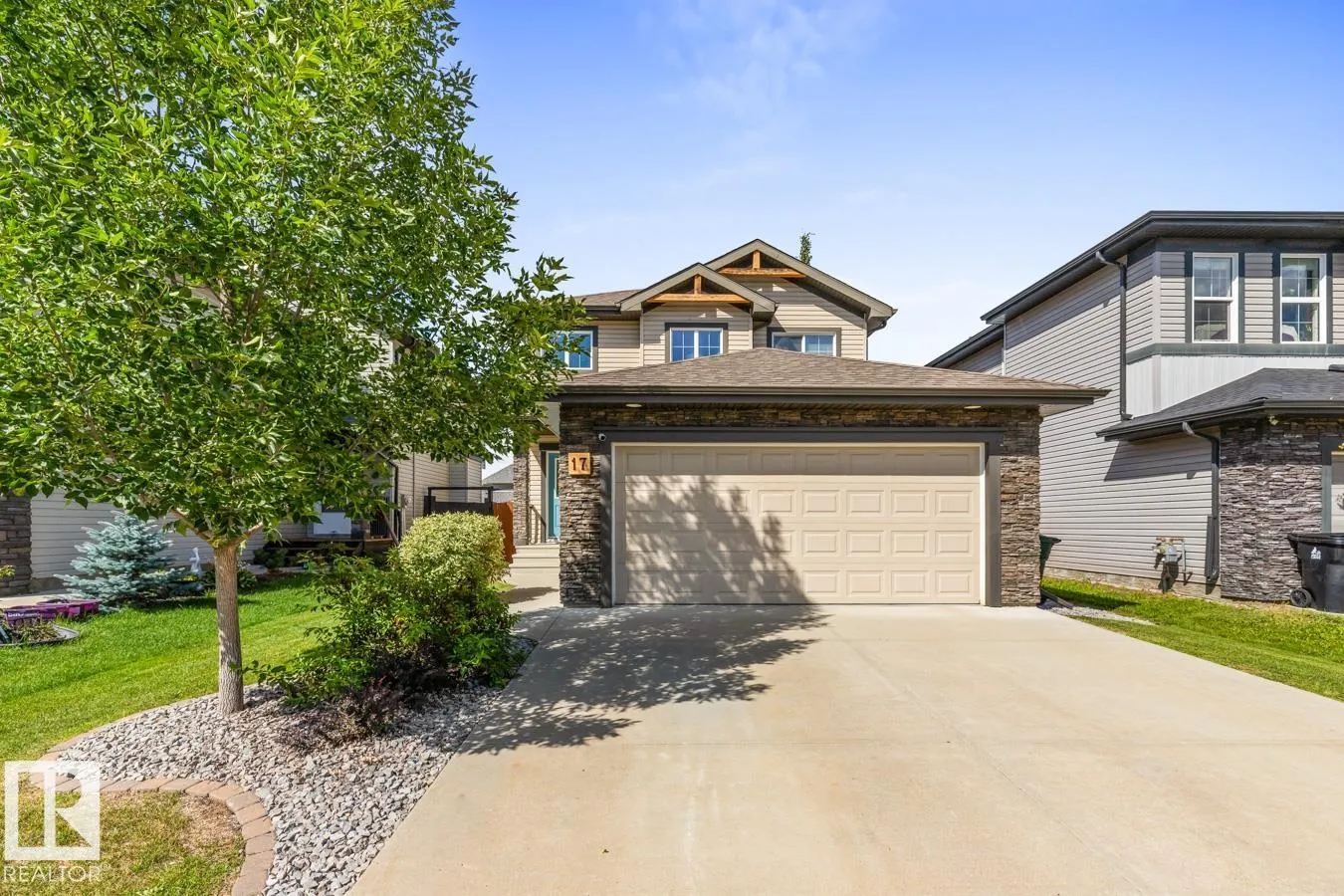 17 MEADOWVIEW Landing
