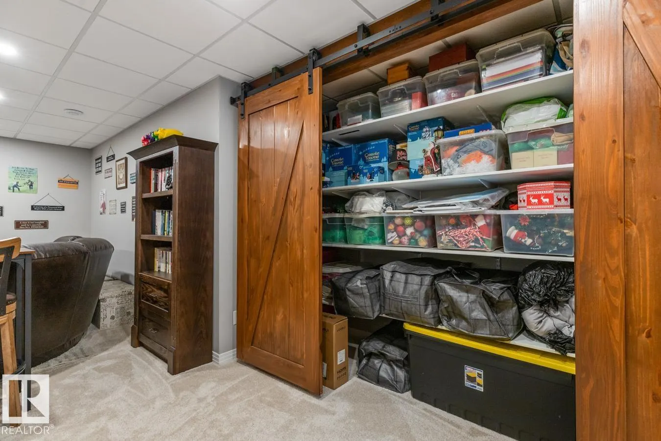 17 MEADOWVIEW Landing