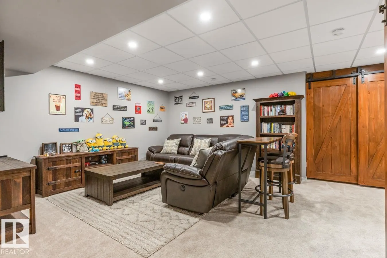 17 MEADOWVIEW Landing