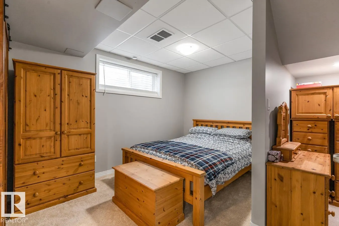 17 MEADOWVIEW Landing