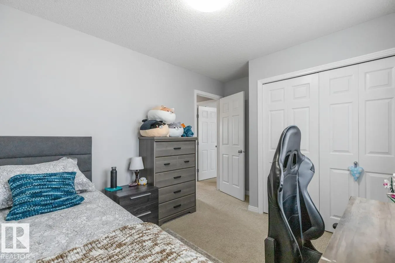 17 MEADOWVIEW Landing