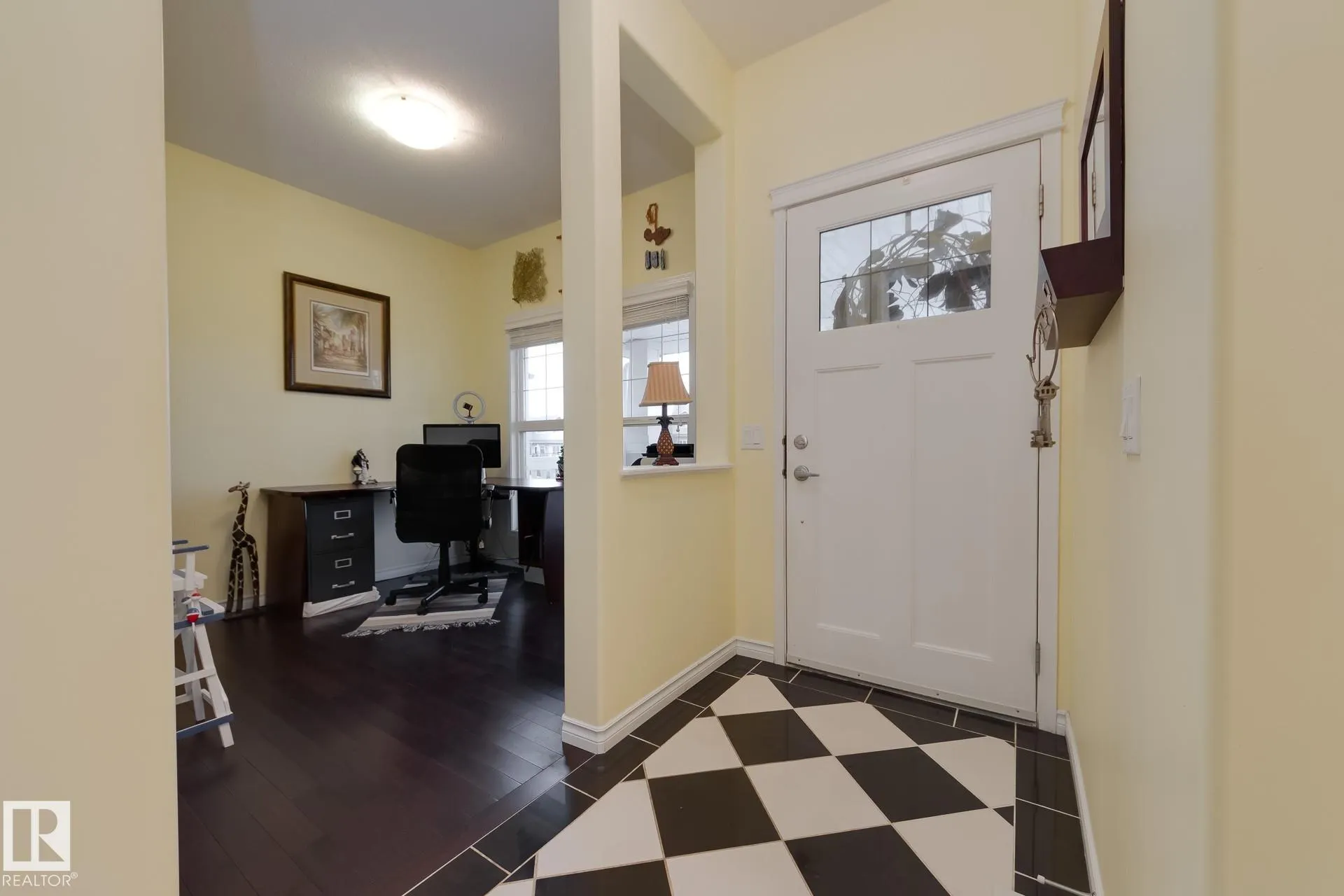 1832 CARRUTHERS Lane