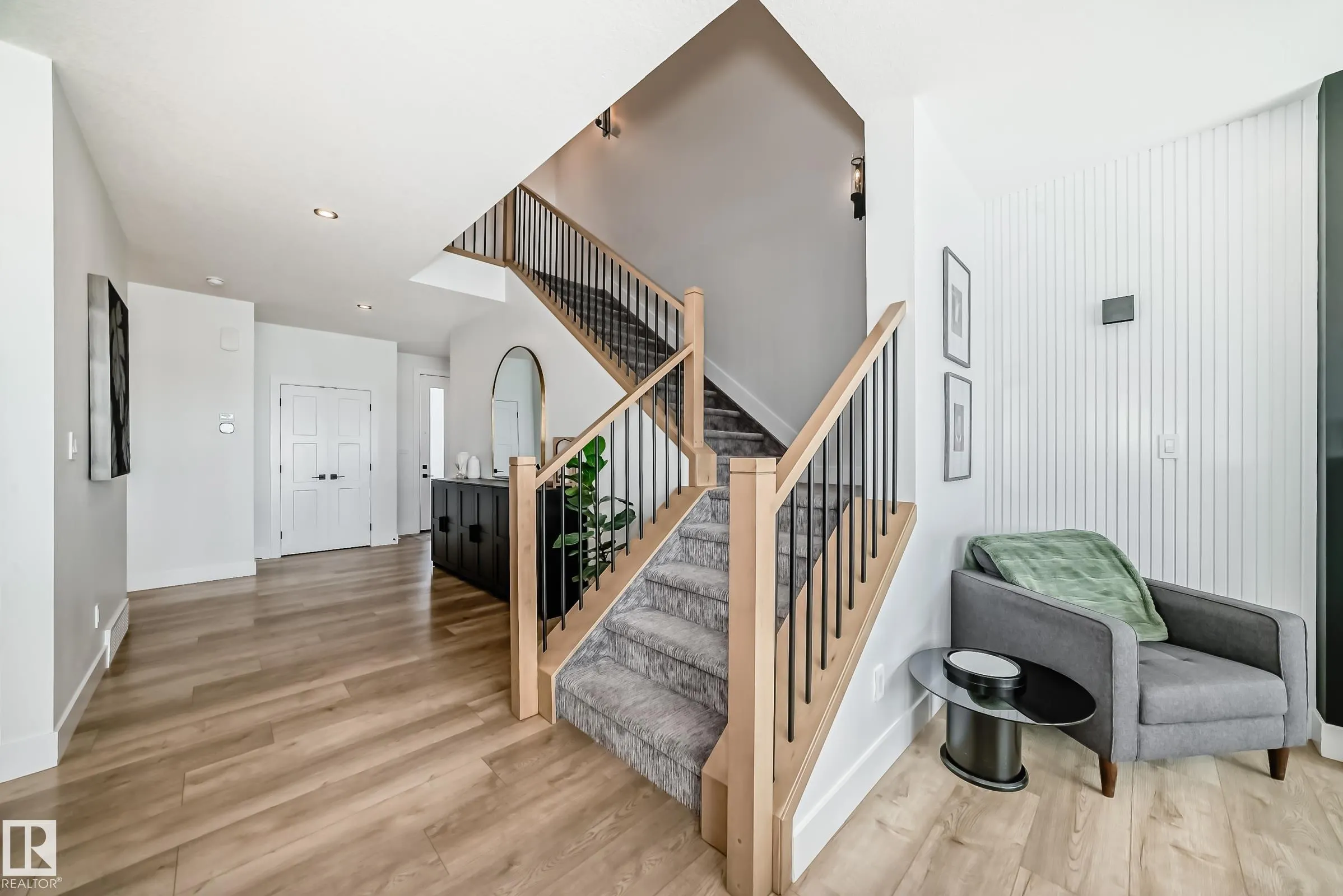 334 MEADOWVIEW Drive