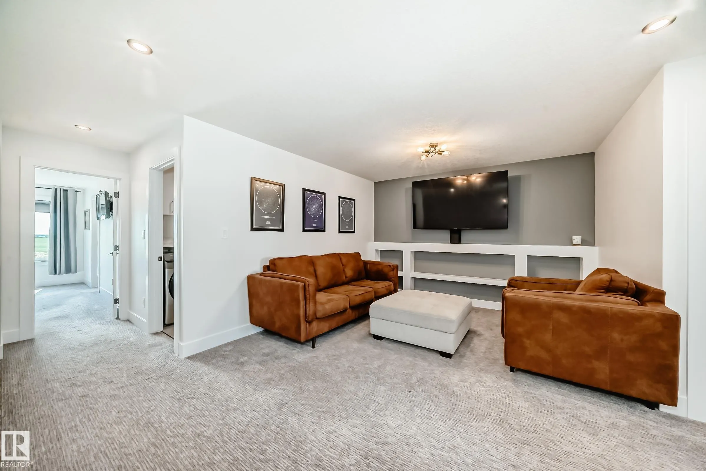 334 MEADOWVIEW Drive