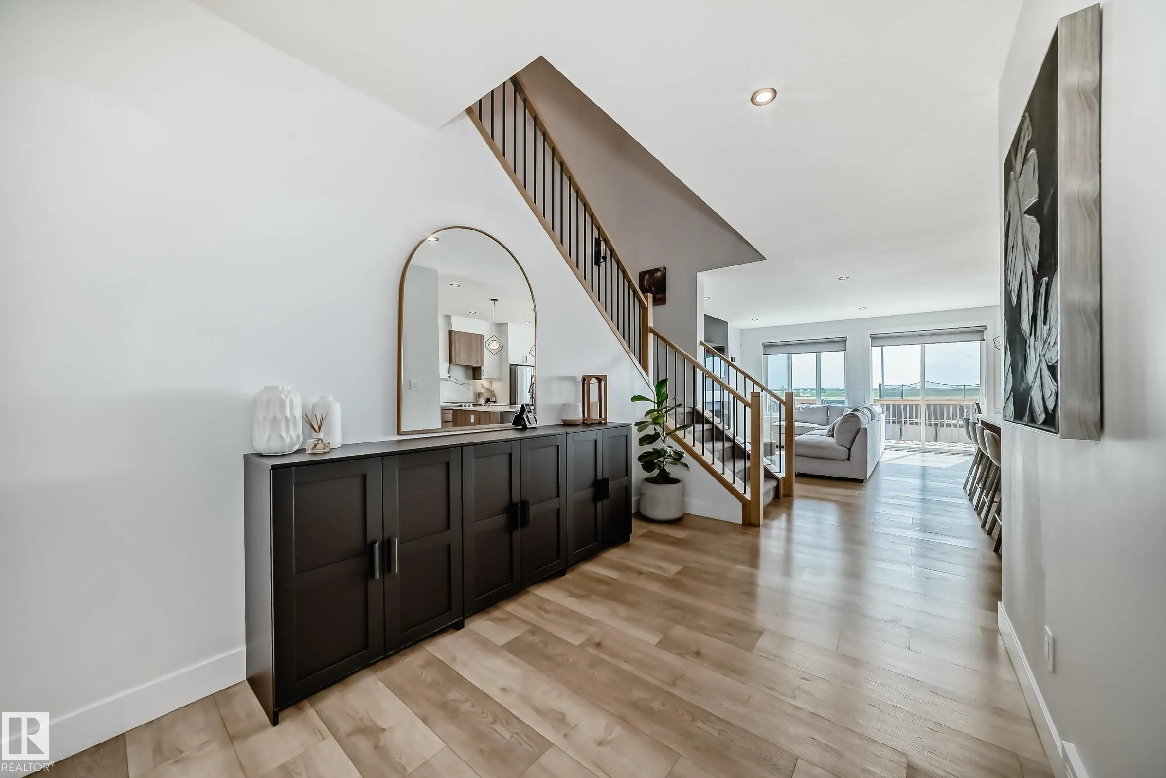 334 MEADOWVIEW Drive